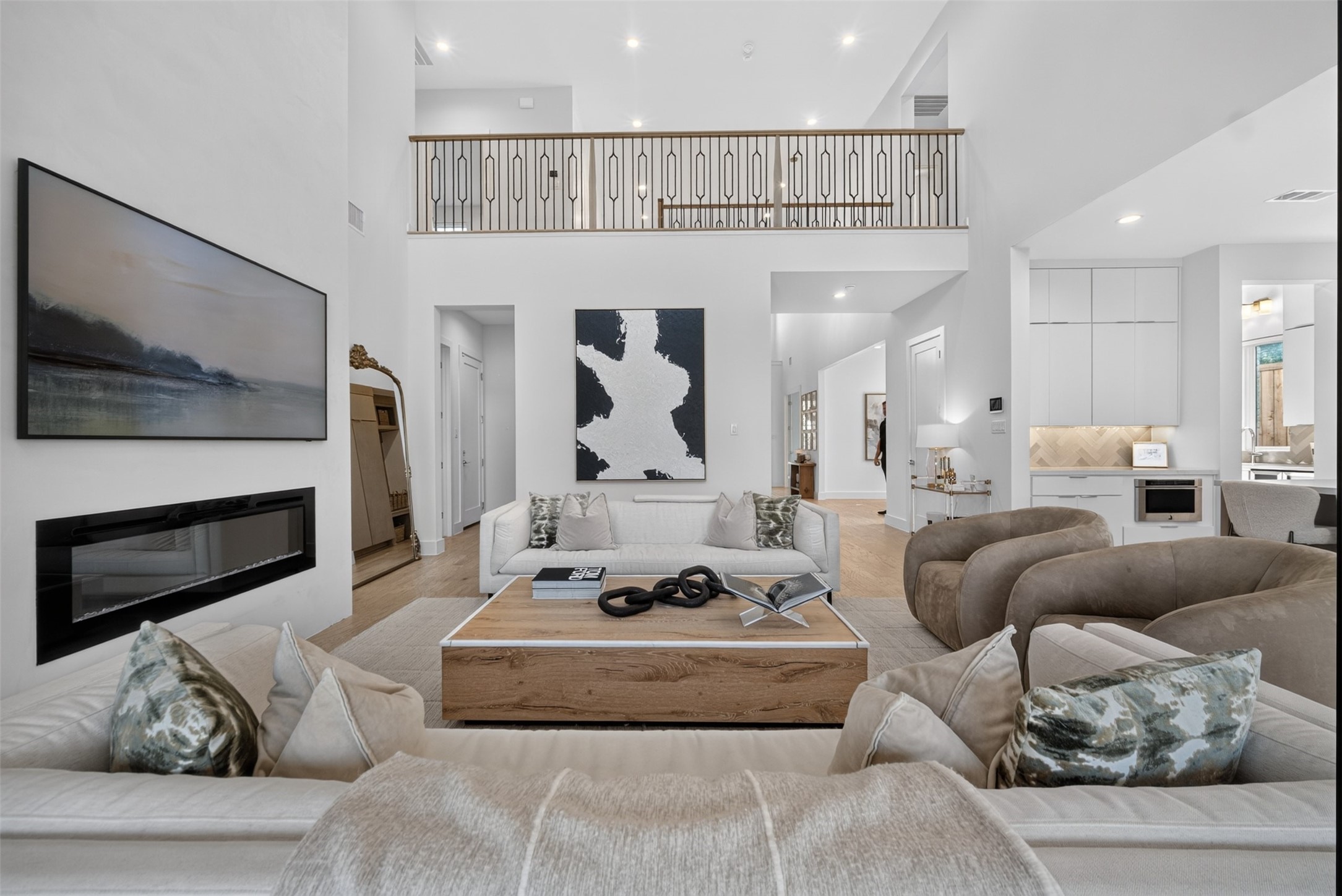 3872 Cortez Drive