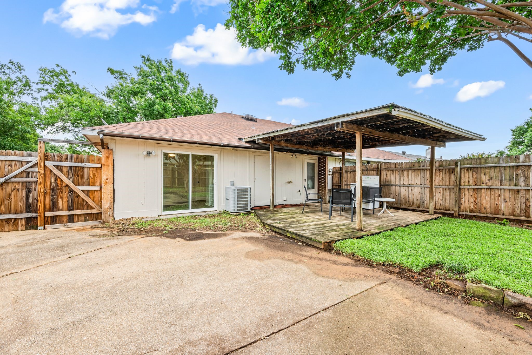 2911 Post Oak Drive