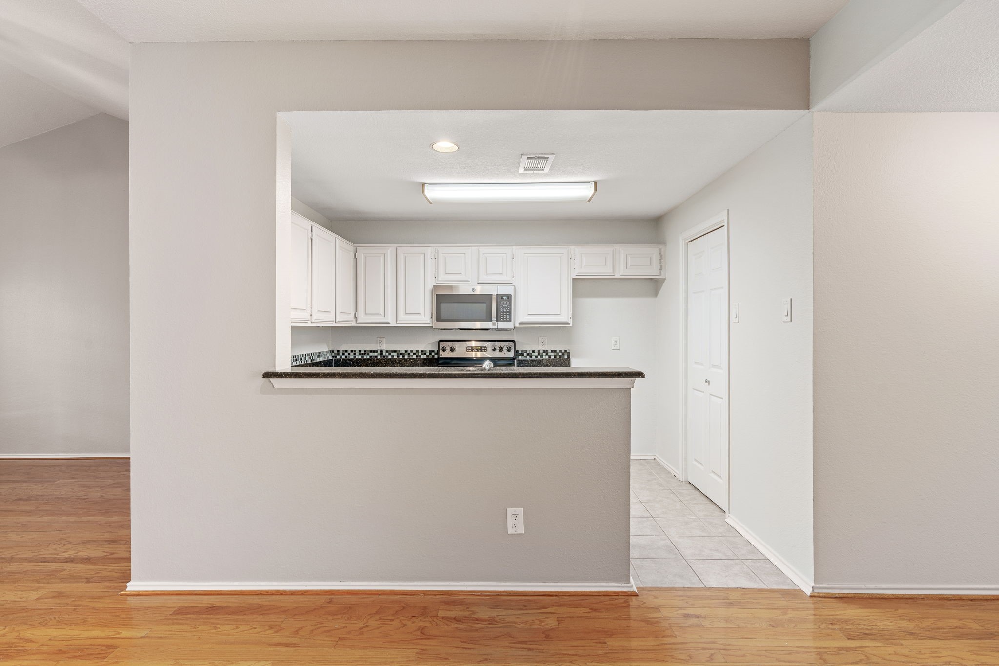 12660 Hillcrest Road 4203