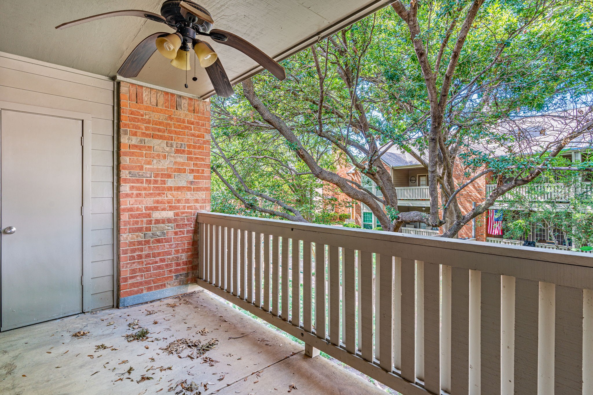 12660 Hillcrest Road 4203