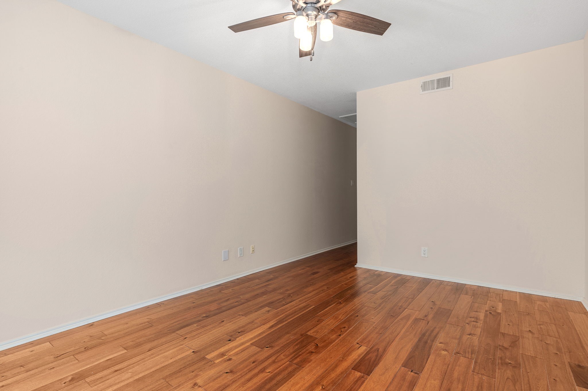 12660 Hillcrest Road 4203
