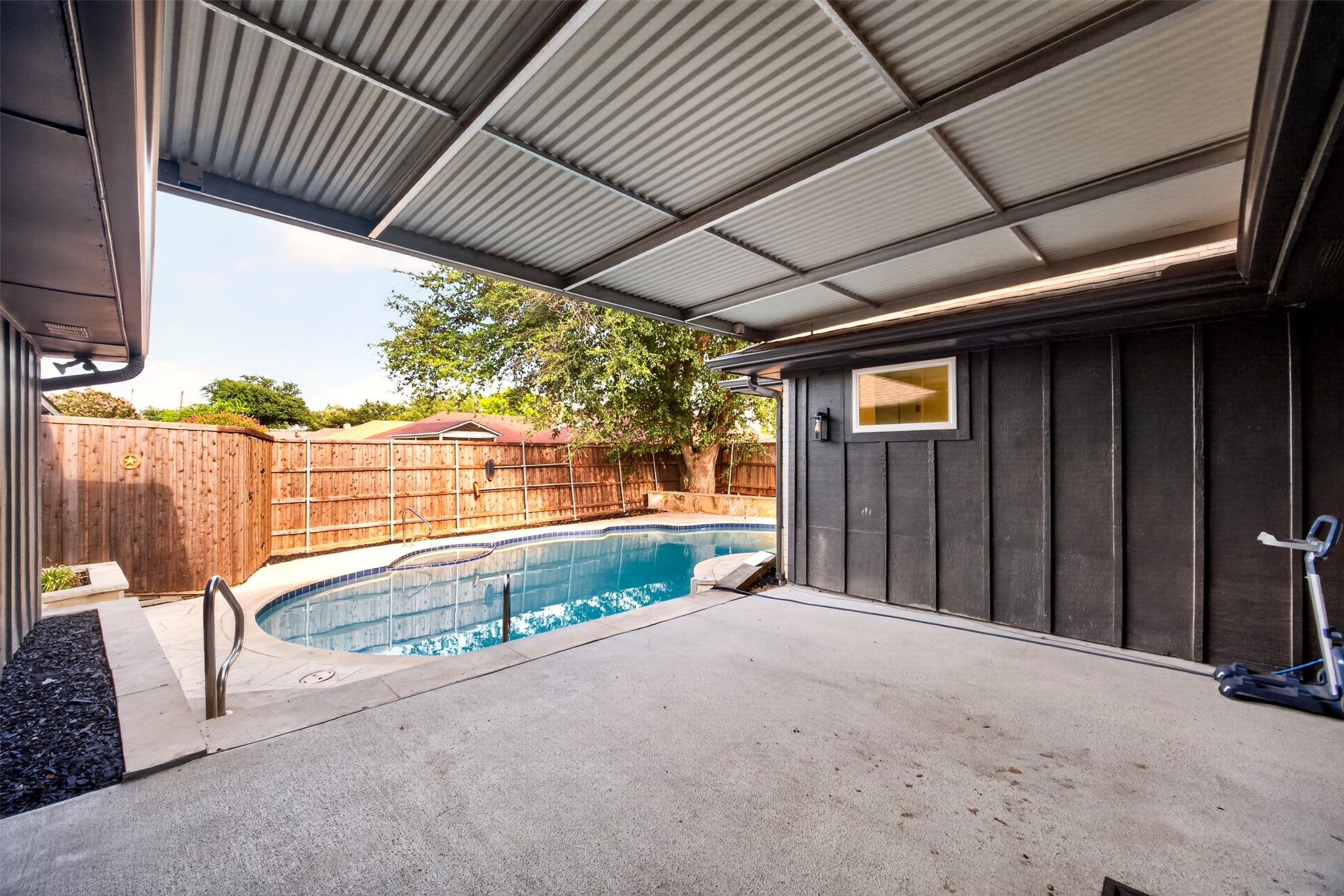 3904 Covinton Lane