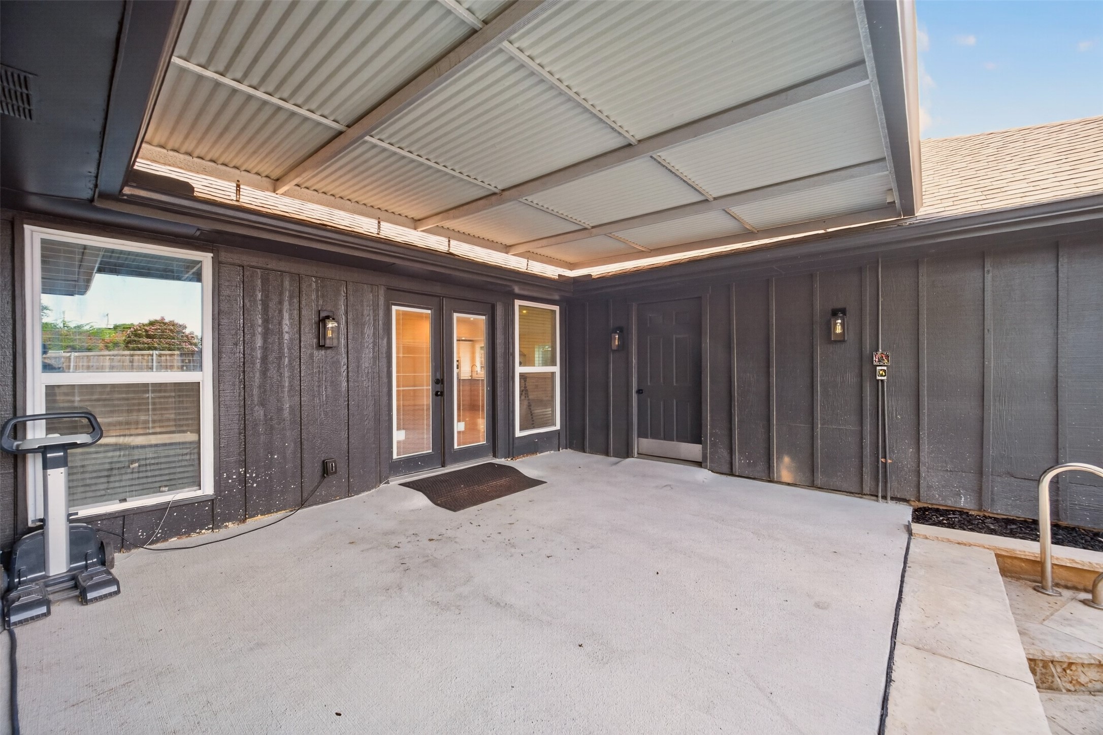 3904 Covinton Lane