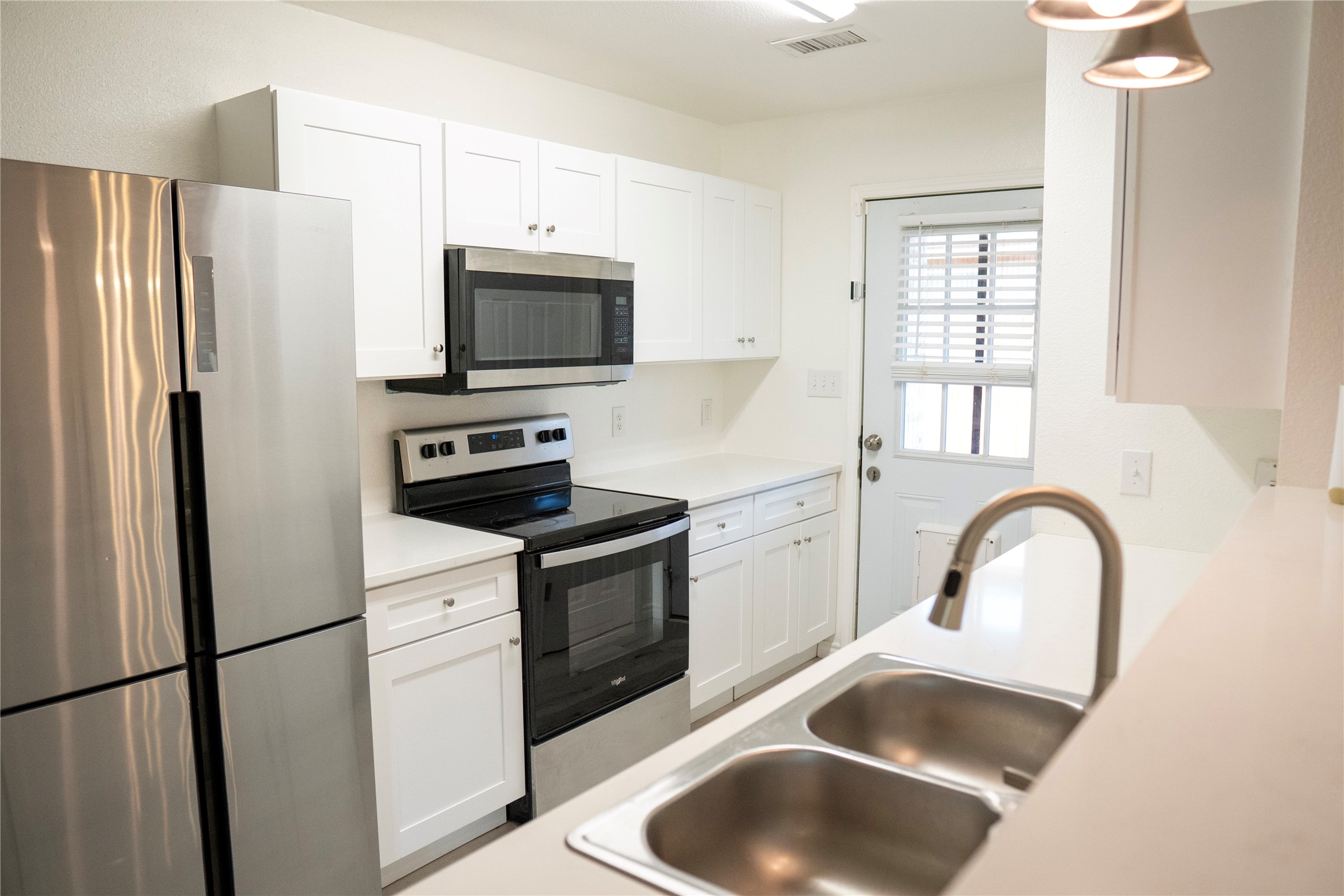 300 S Cottonbelt Avenue 3A