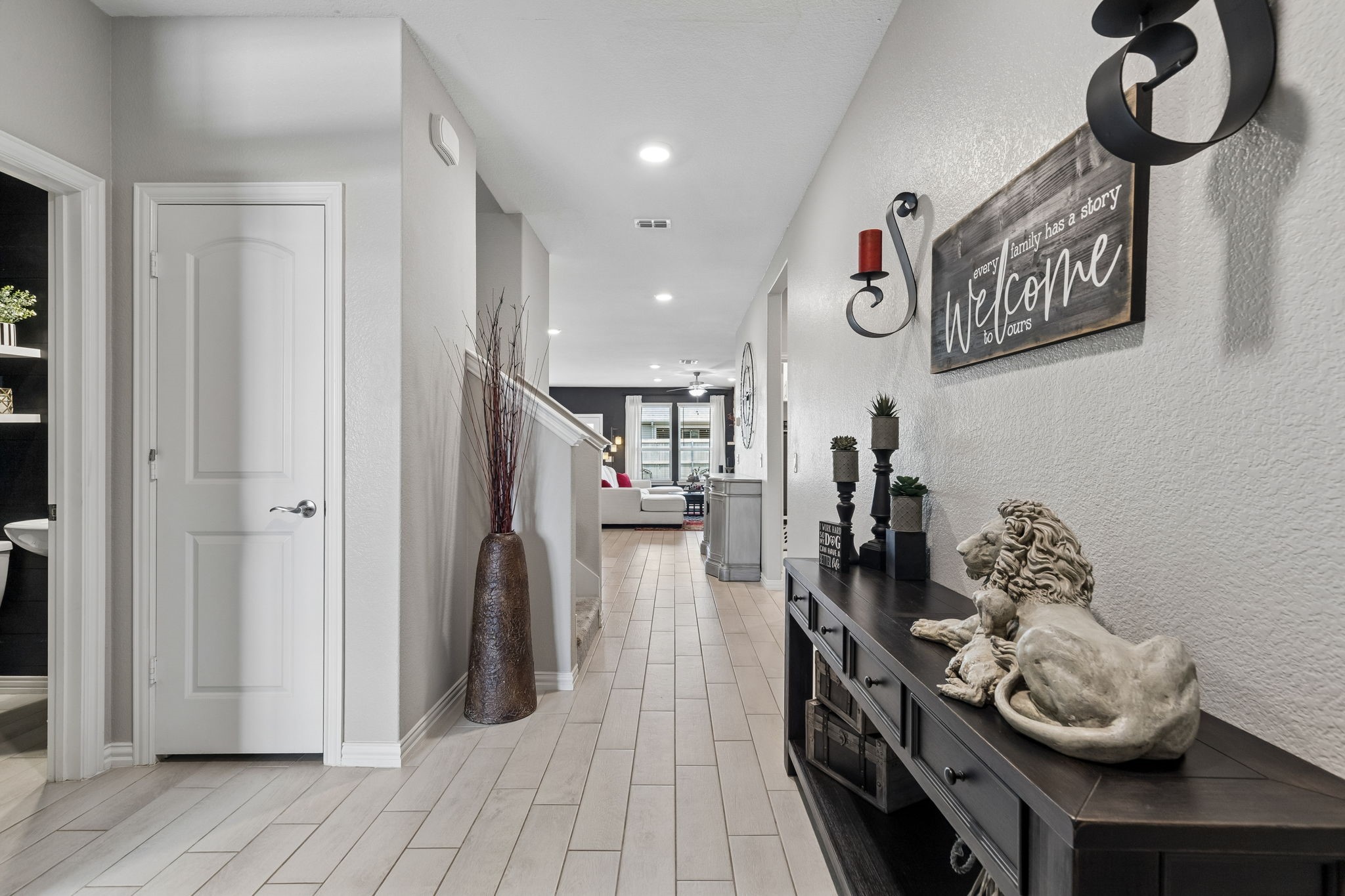 2428 Mockingbird Court