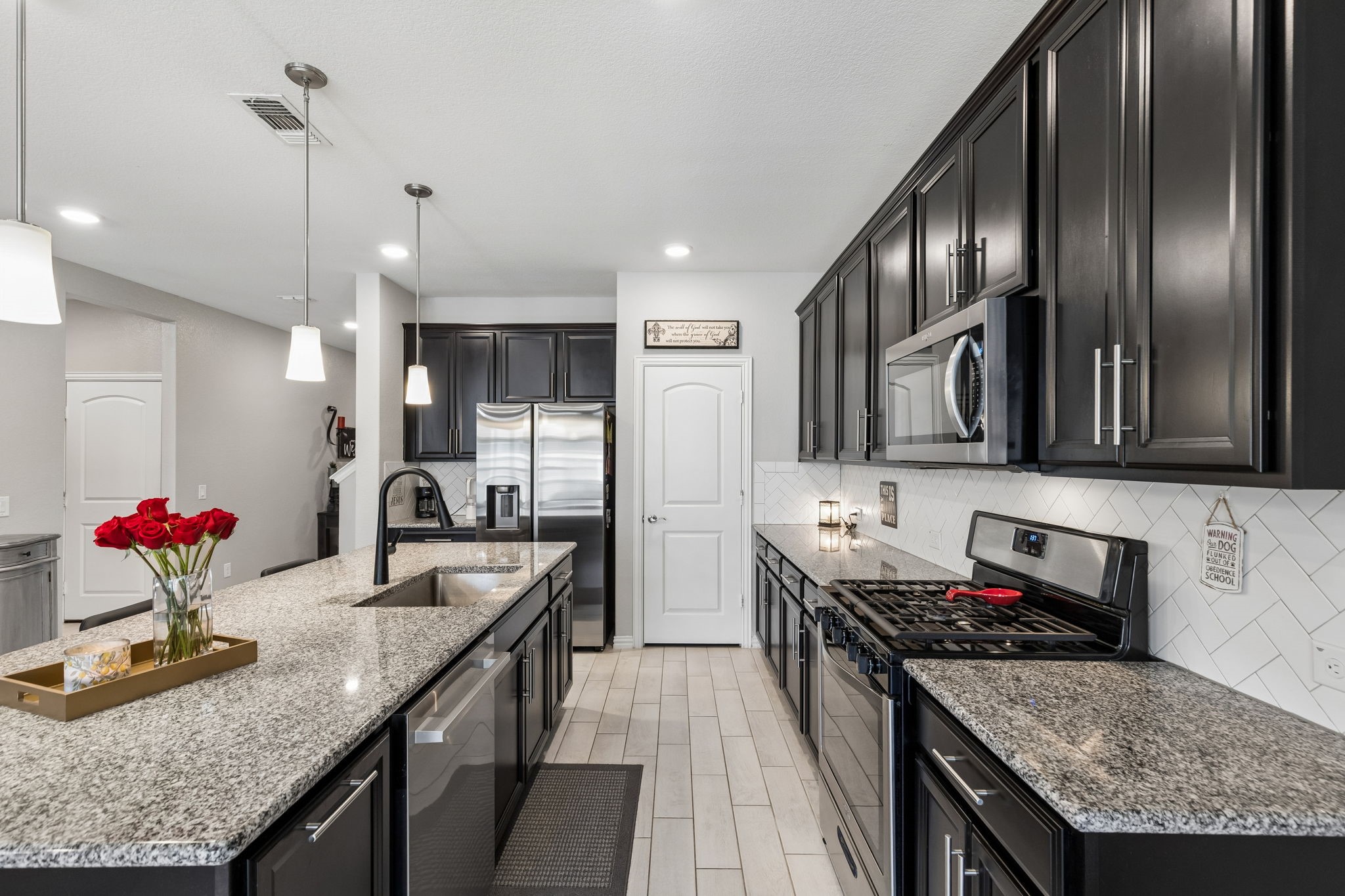 2428 Mockingbird Court