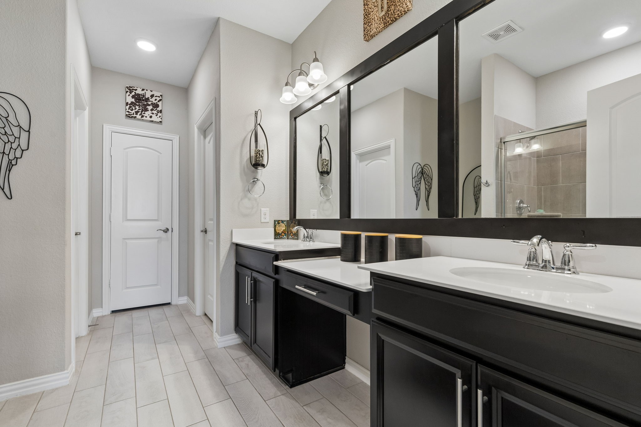 2428 Mockingbird Court