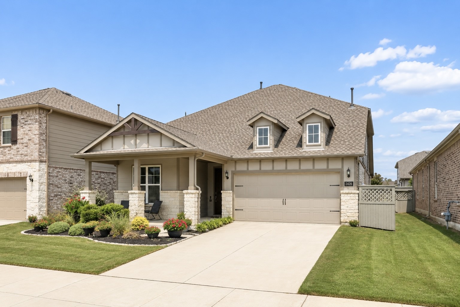 2428 Mockingbird Court