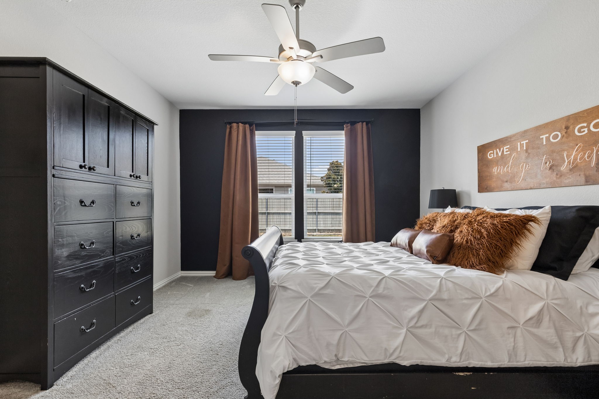 2428 Mockingbird Court