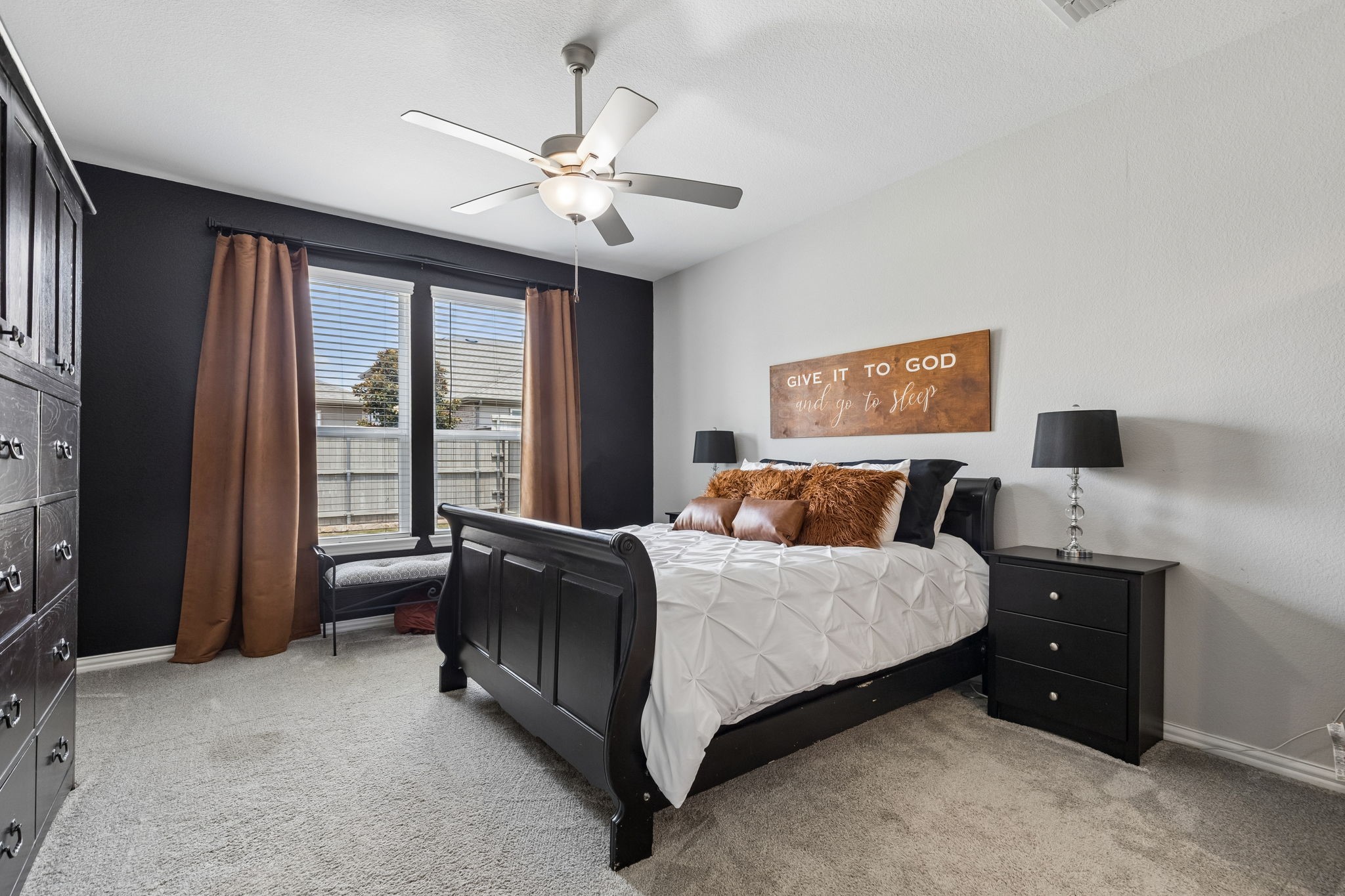 2428 Mockingbird Court