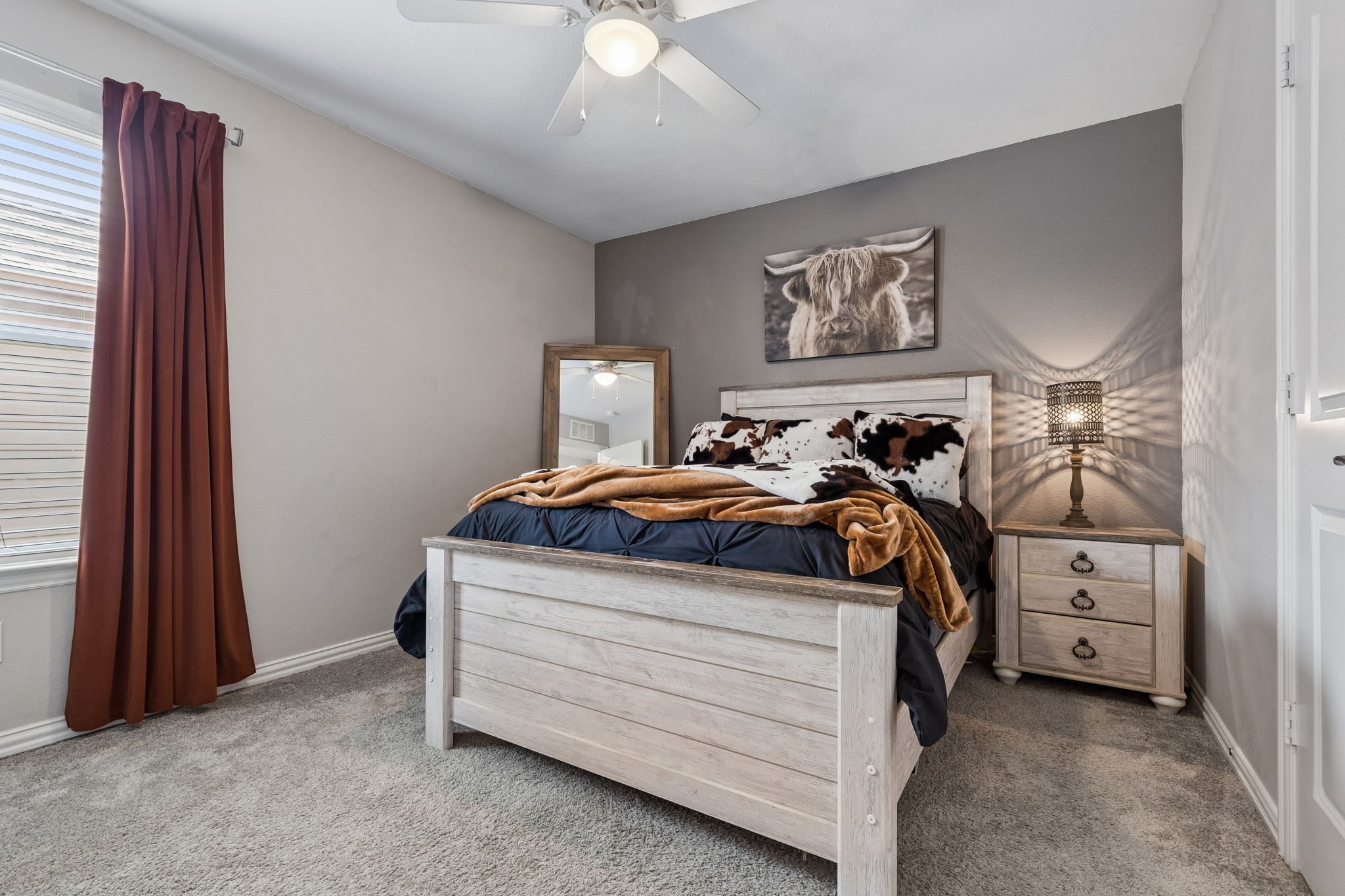 2428 Mockingbird Court
