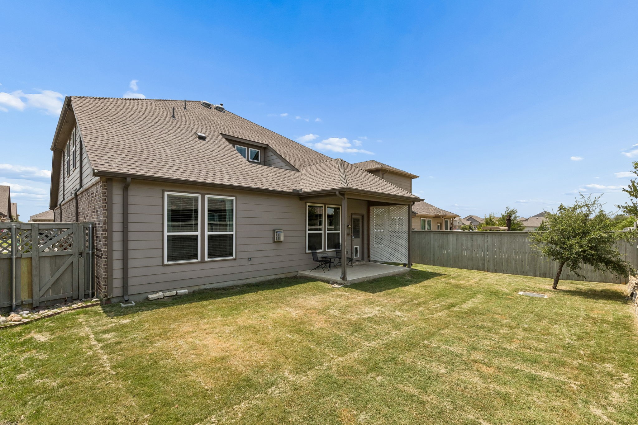 2428 Mockingbird Court