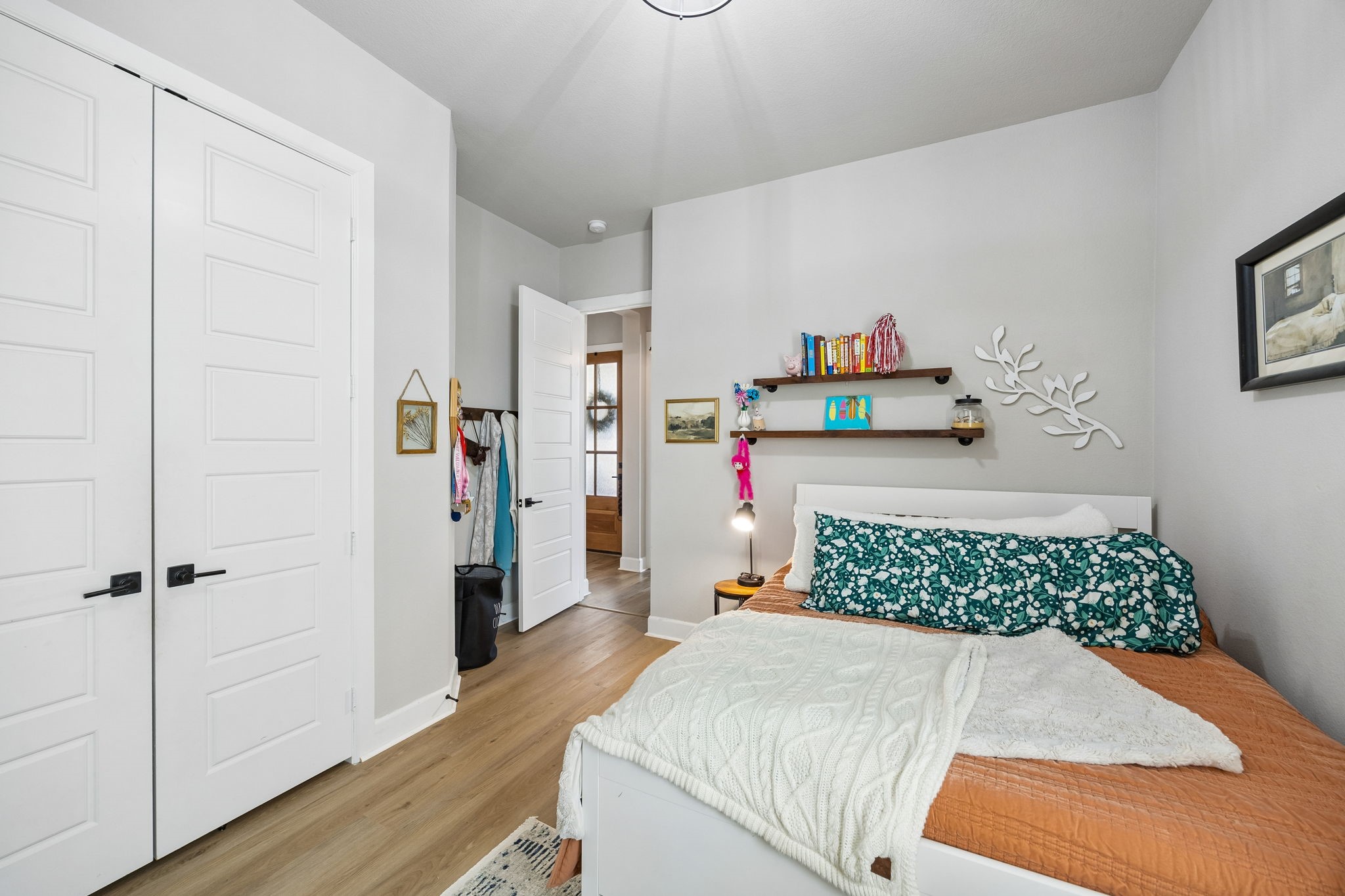 2232 Robin Way