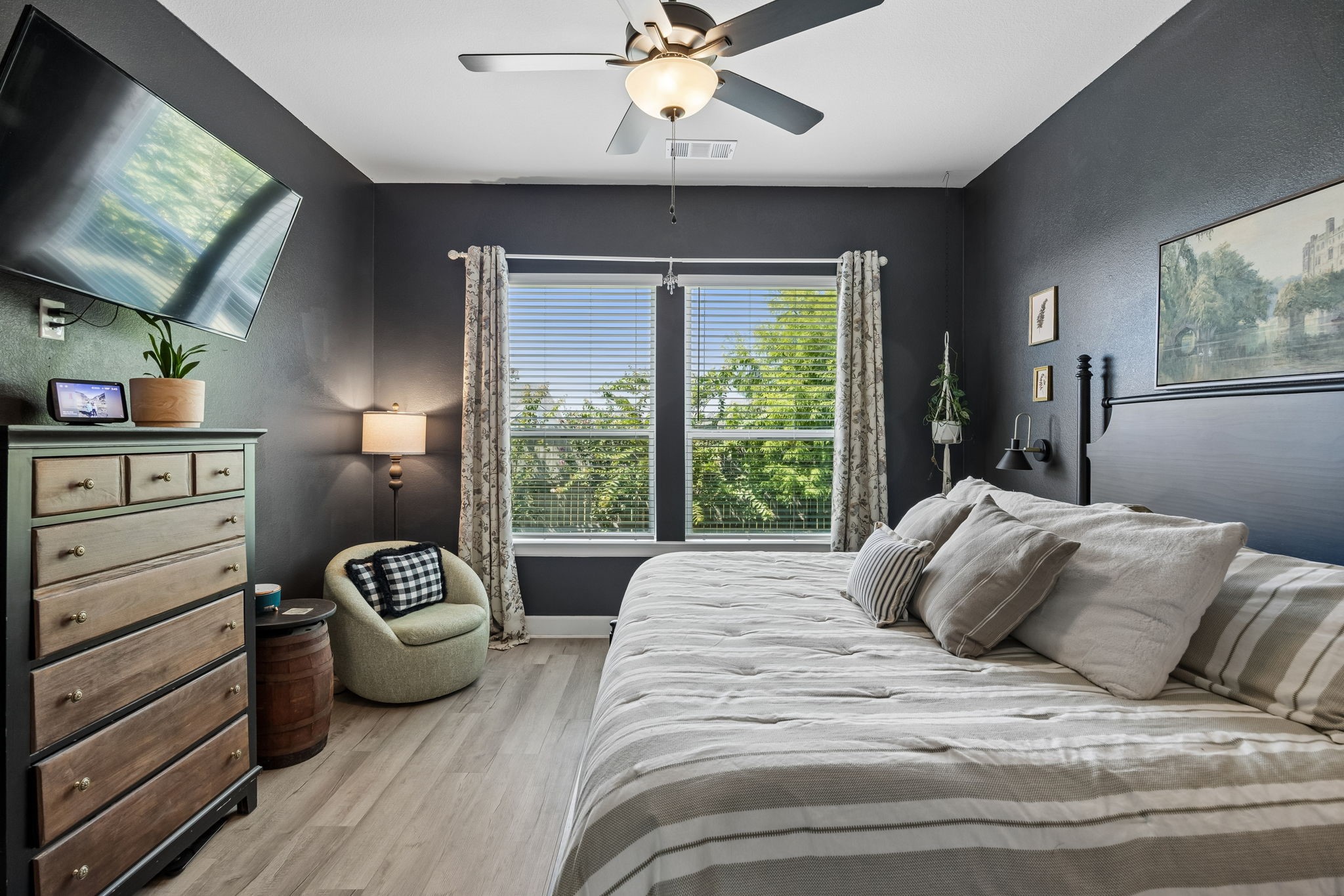2232 Robin Way