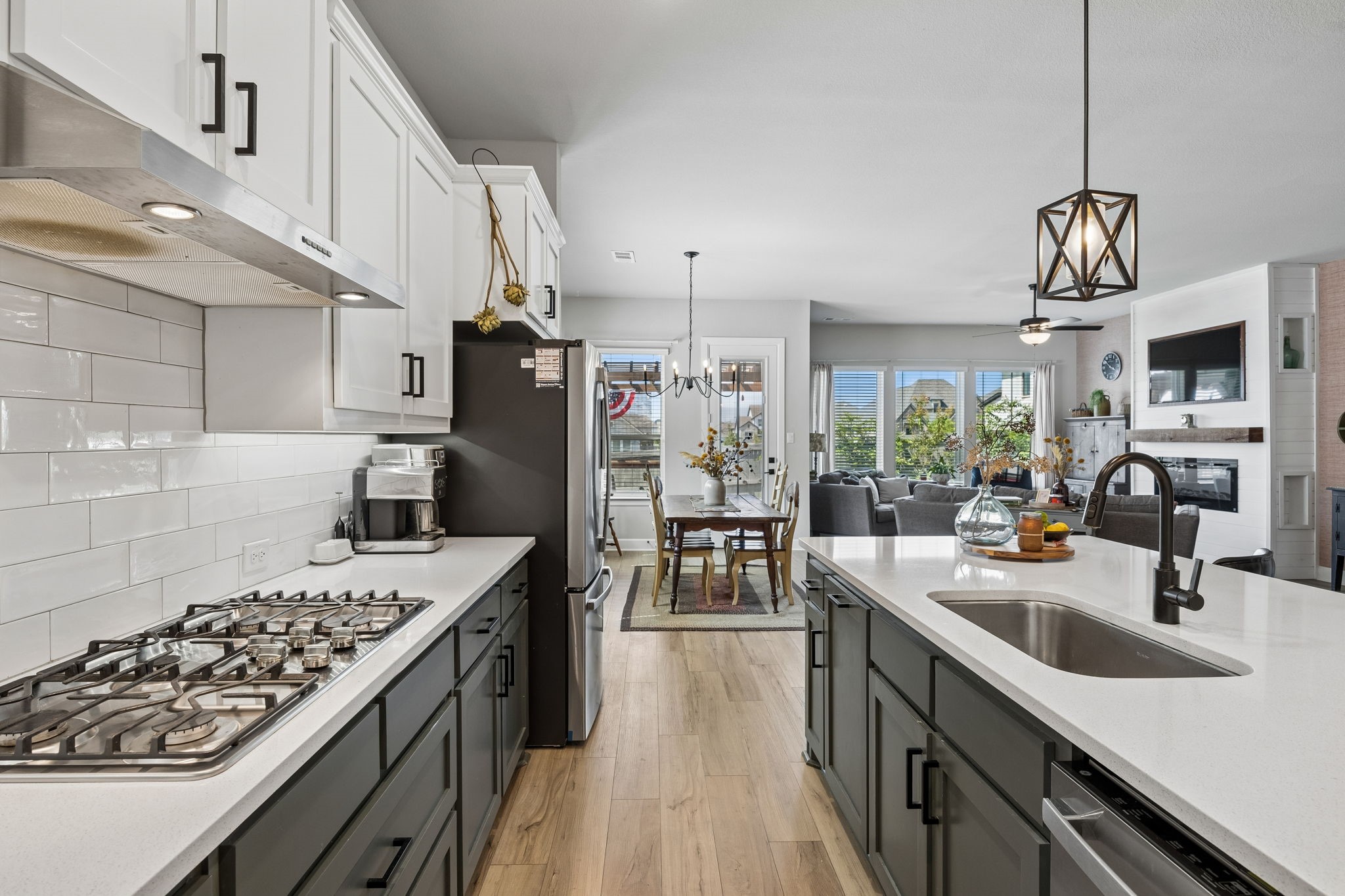 2232 Robin Way