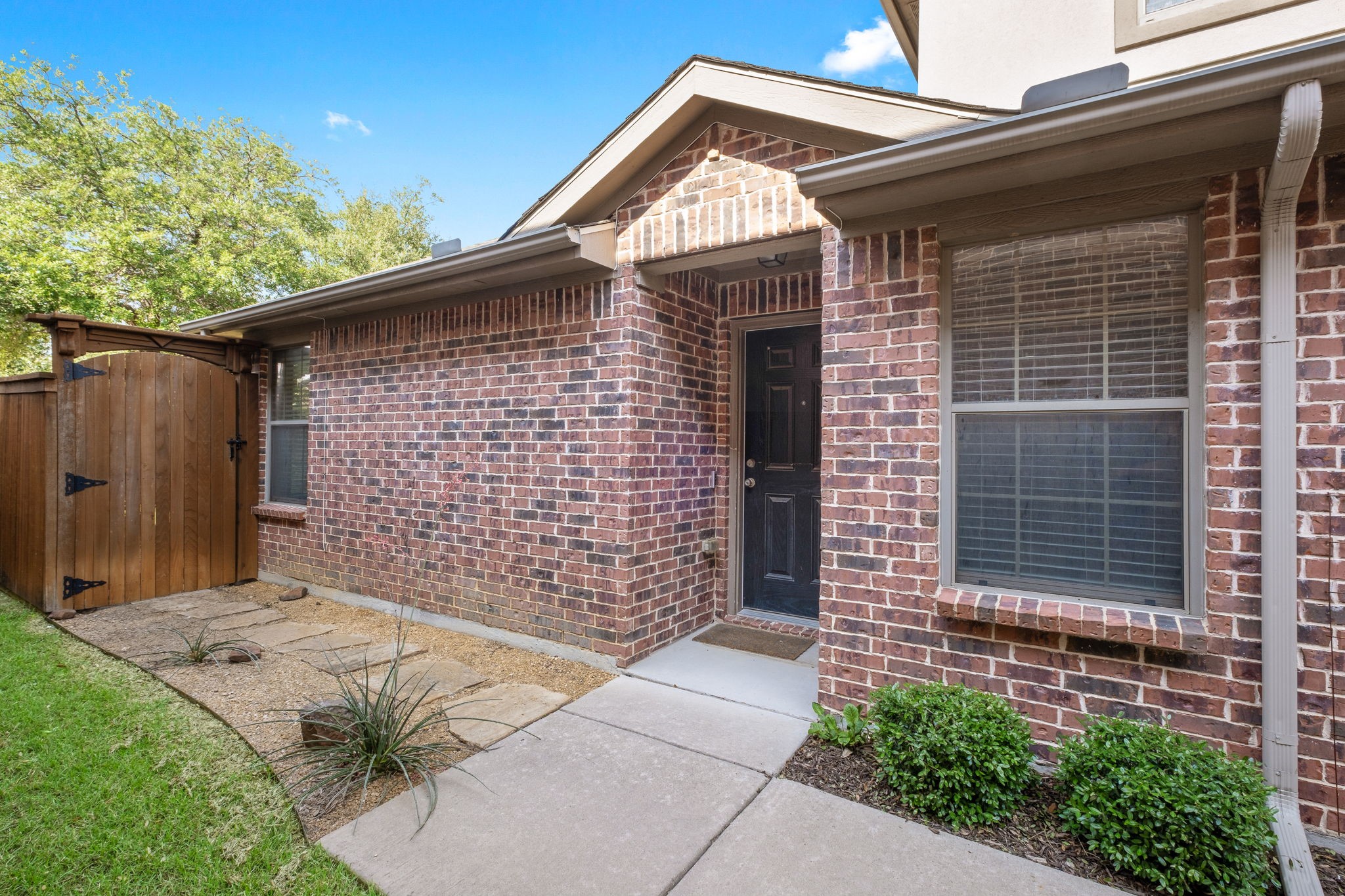1160 Landon Lane