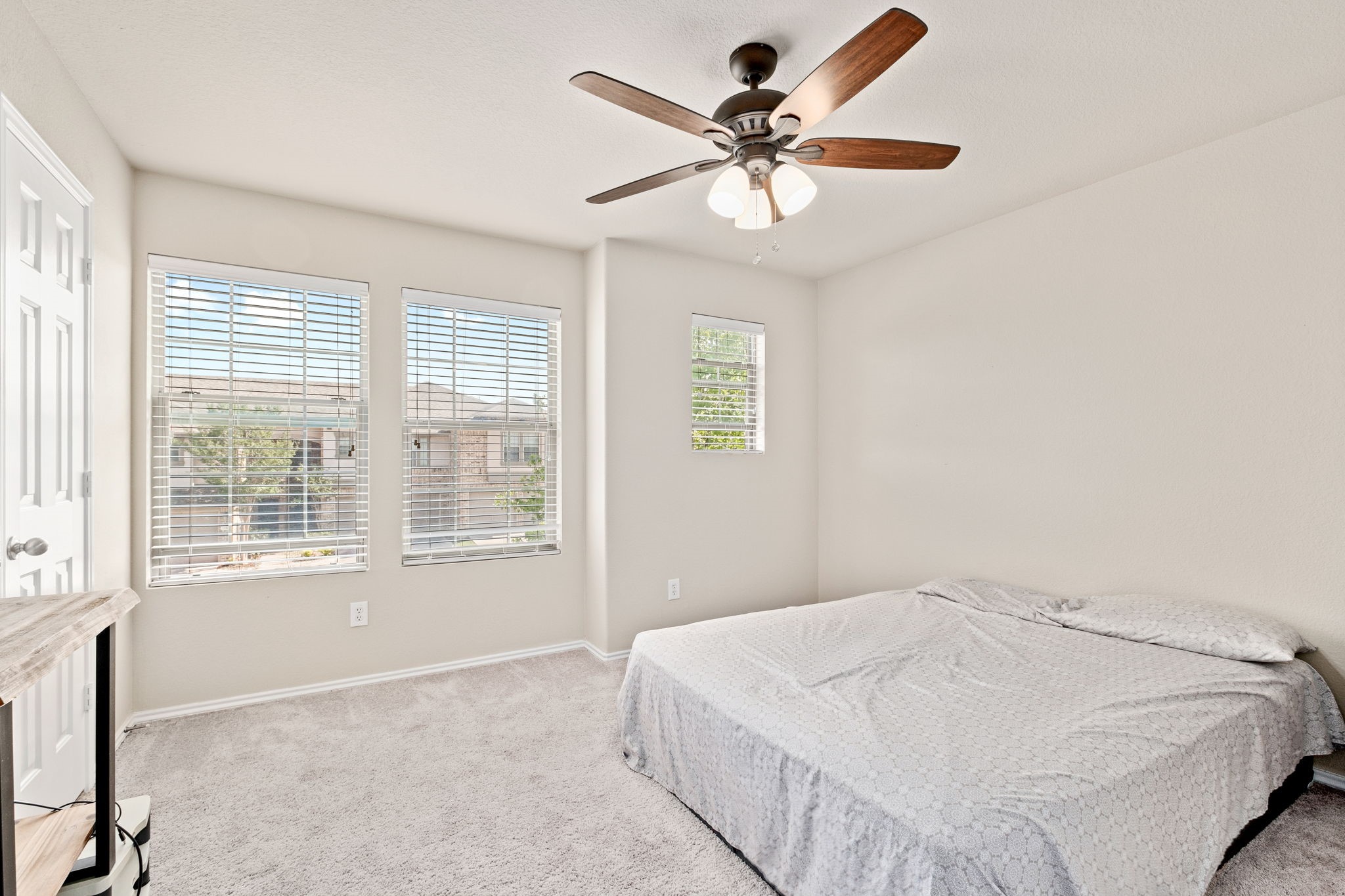 1160 Landon Lane