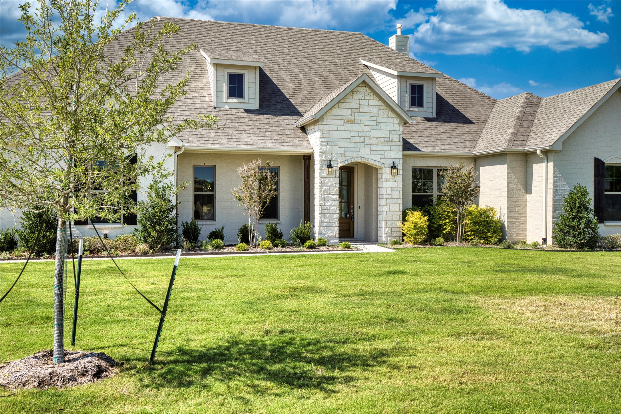 1016 Emery Court