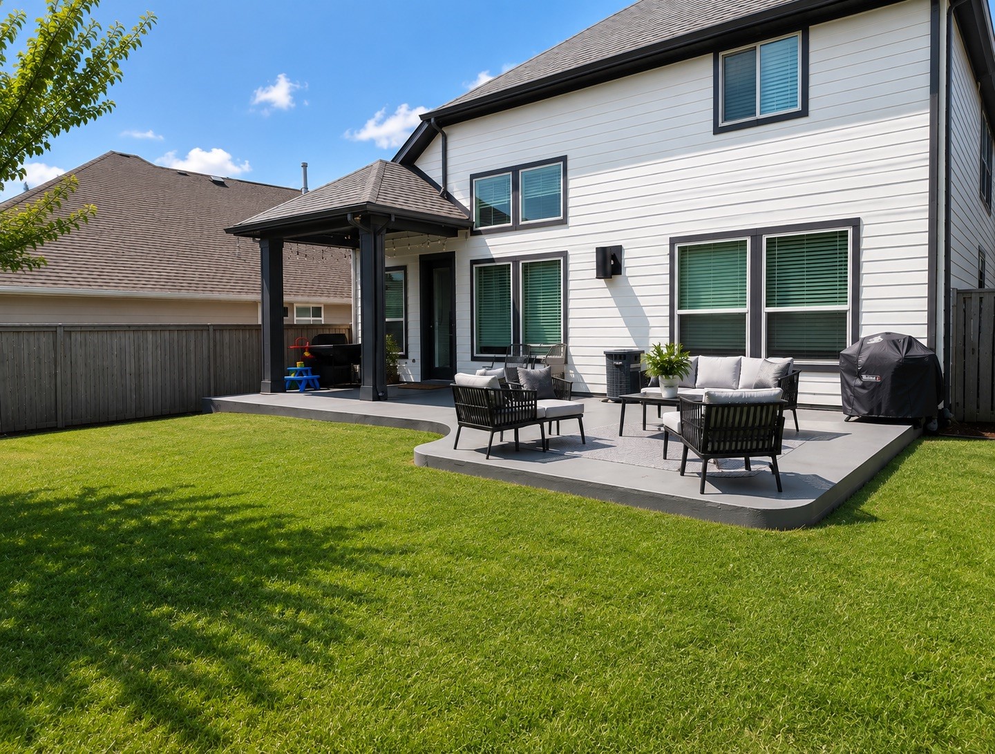 2233 Pika Road