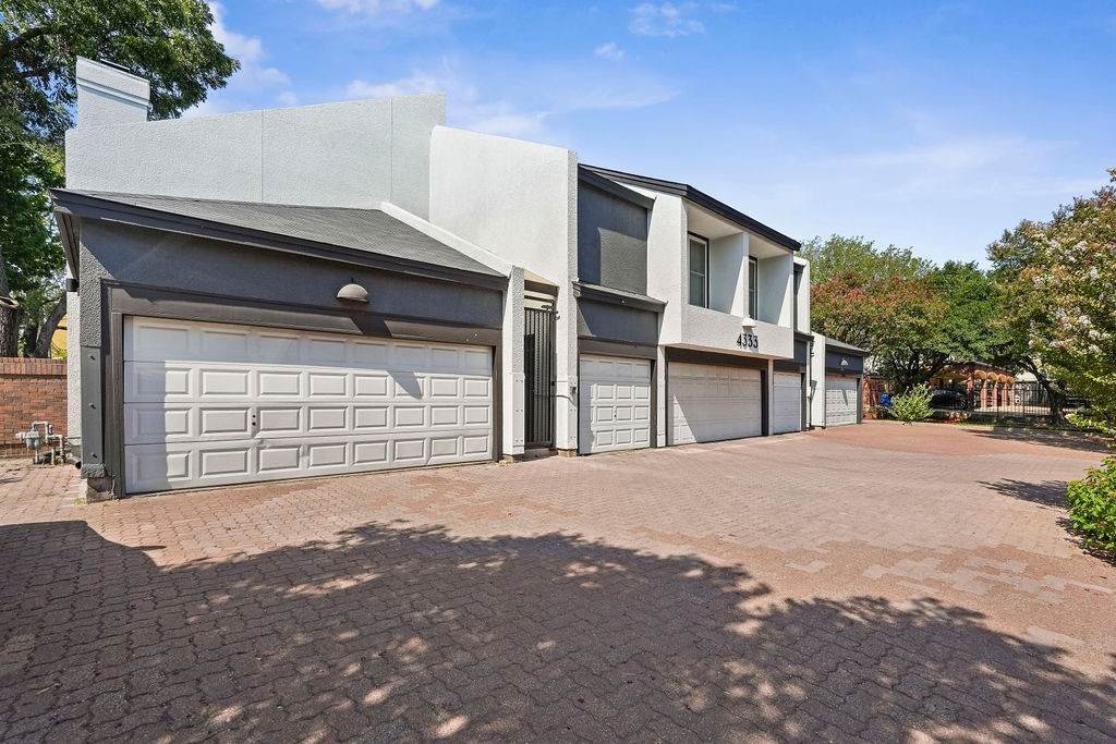 4333 Bowser Avenue 5