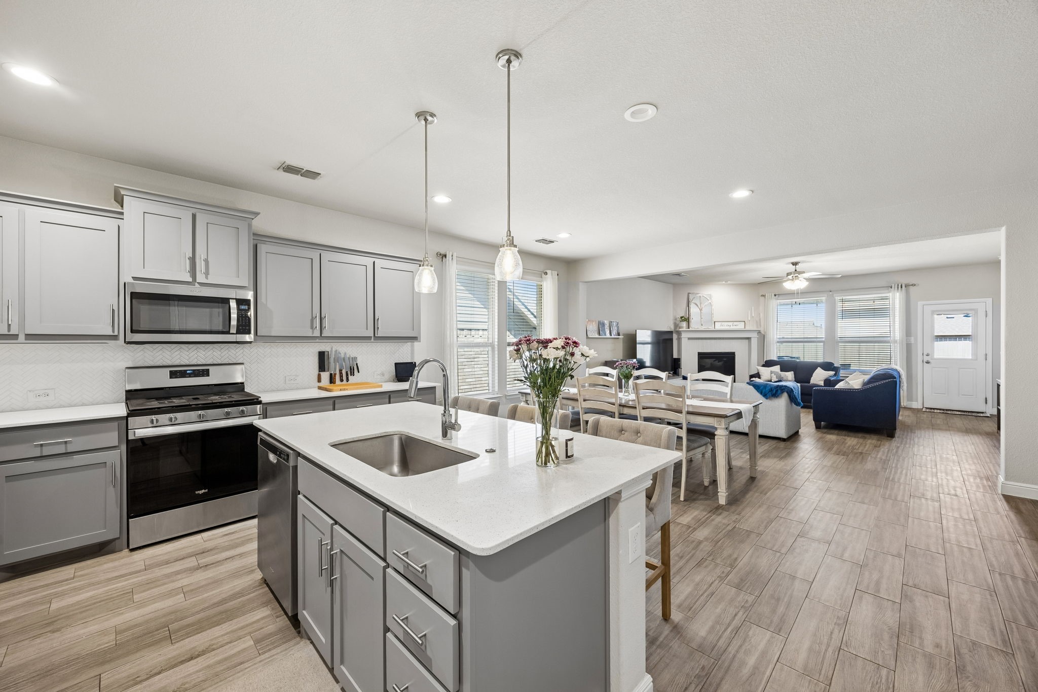 2316 Mockingbird Court