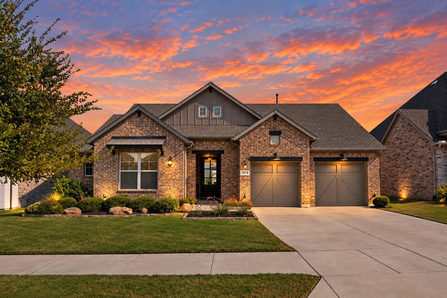 3016 Peekaboo Lane