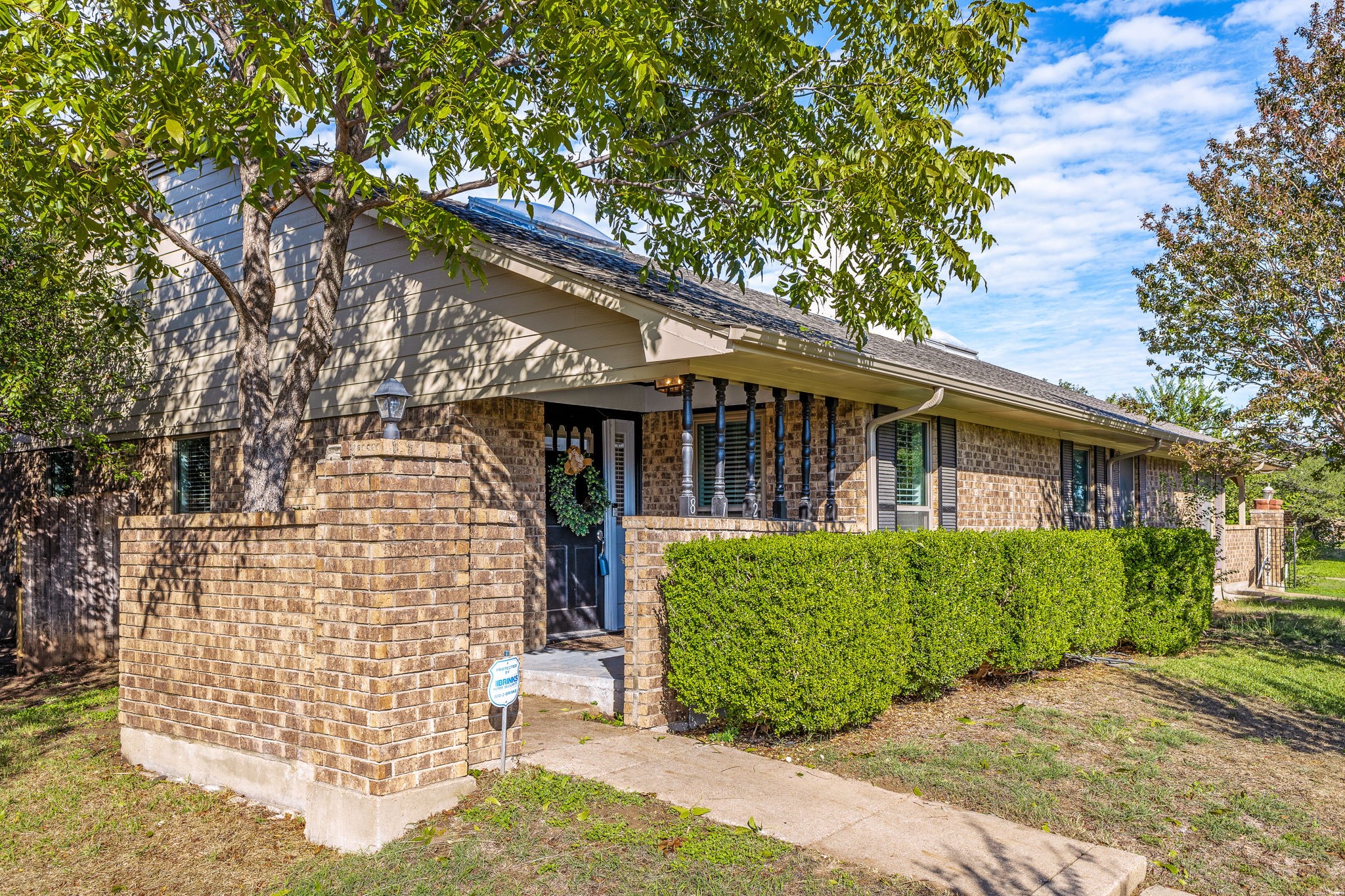 812 Saint Paul Court