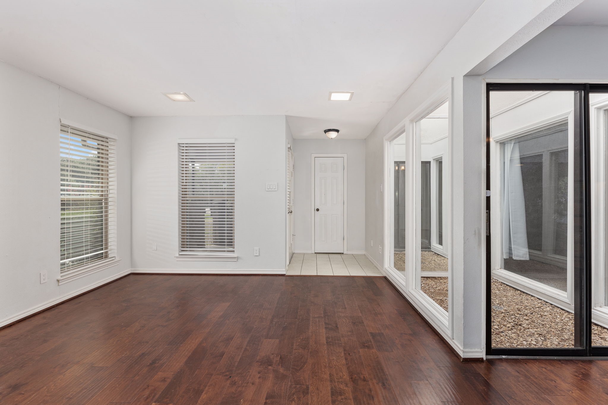 812 Saint Paul Court