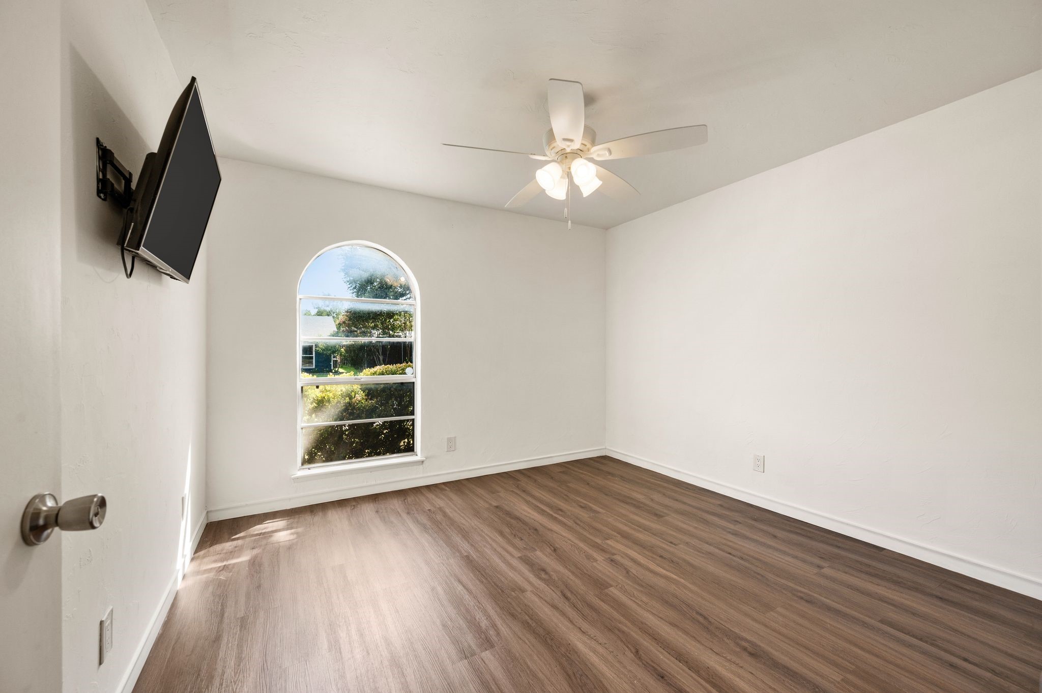 1905 Castille Drive