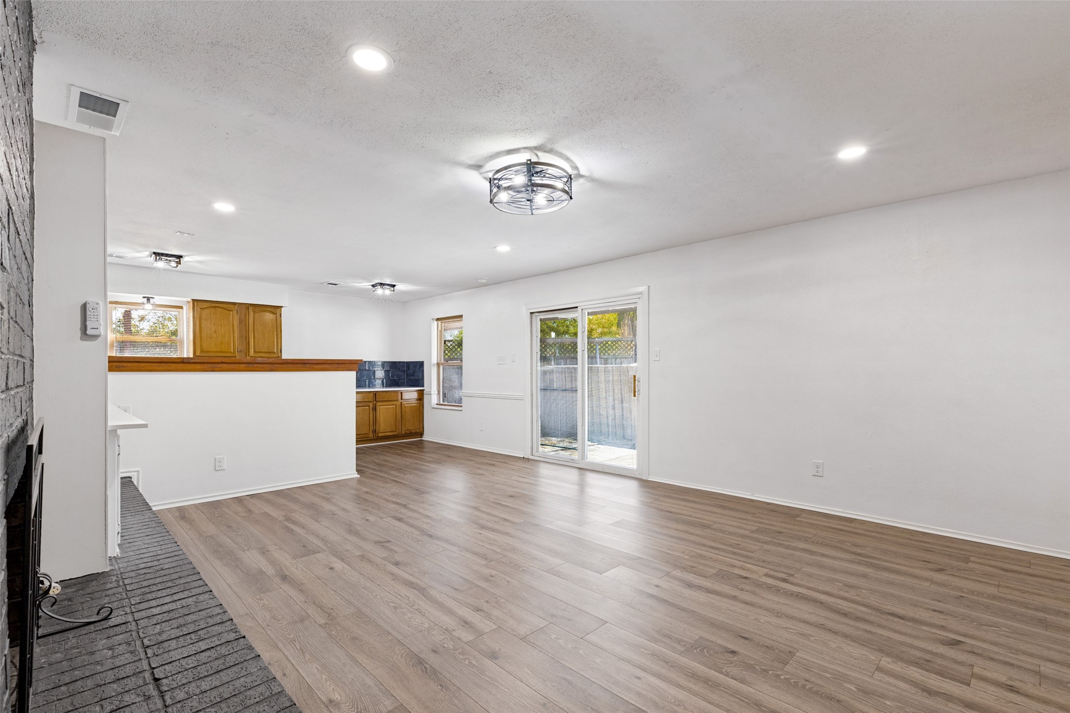 1519 Creekwood Lane