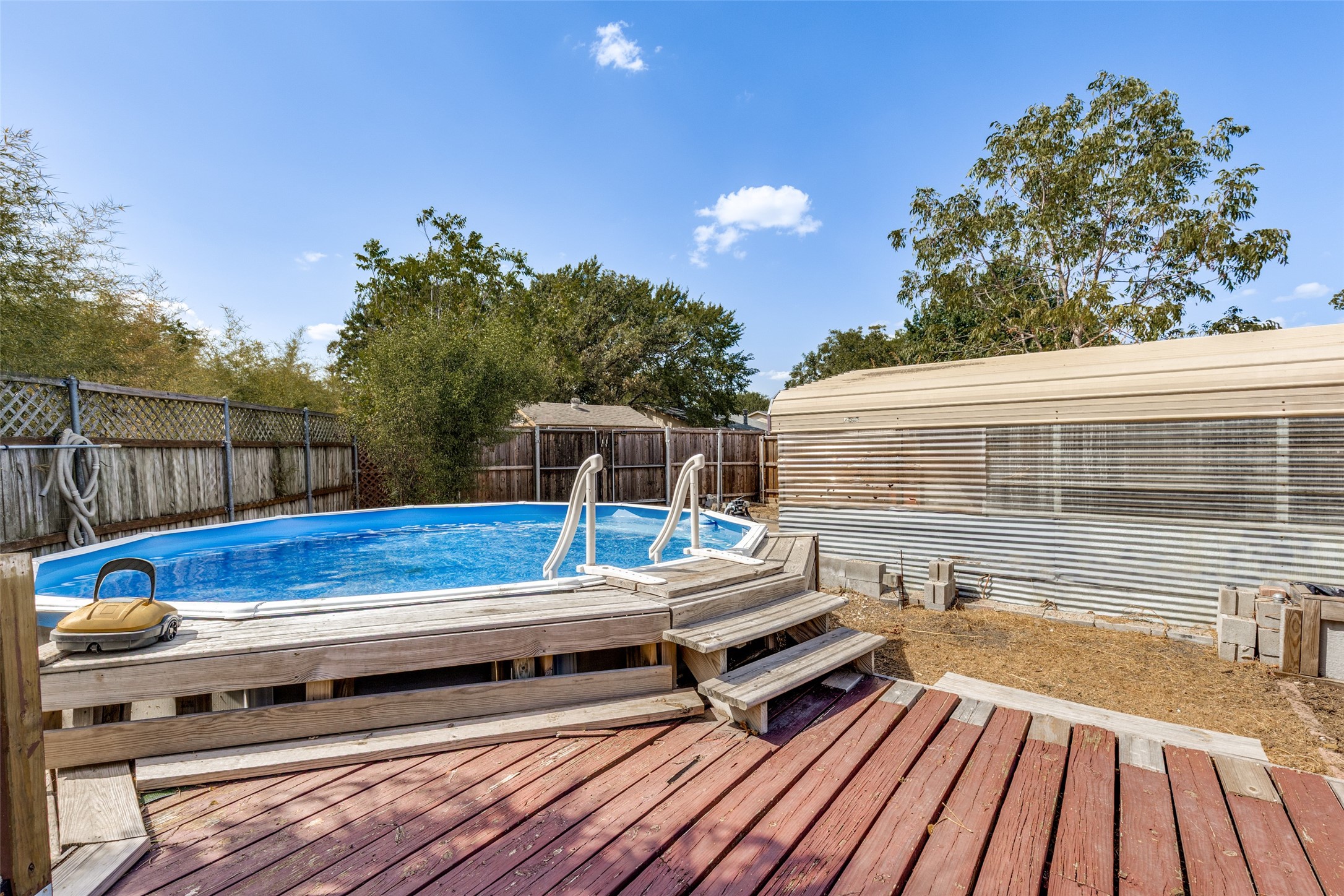 1519 Creekwood Lane
