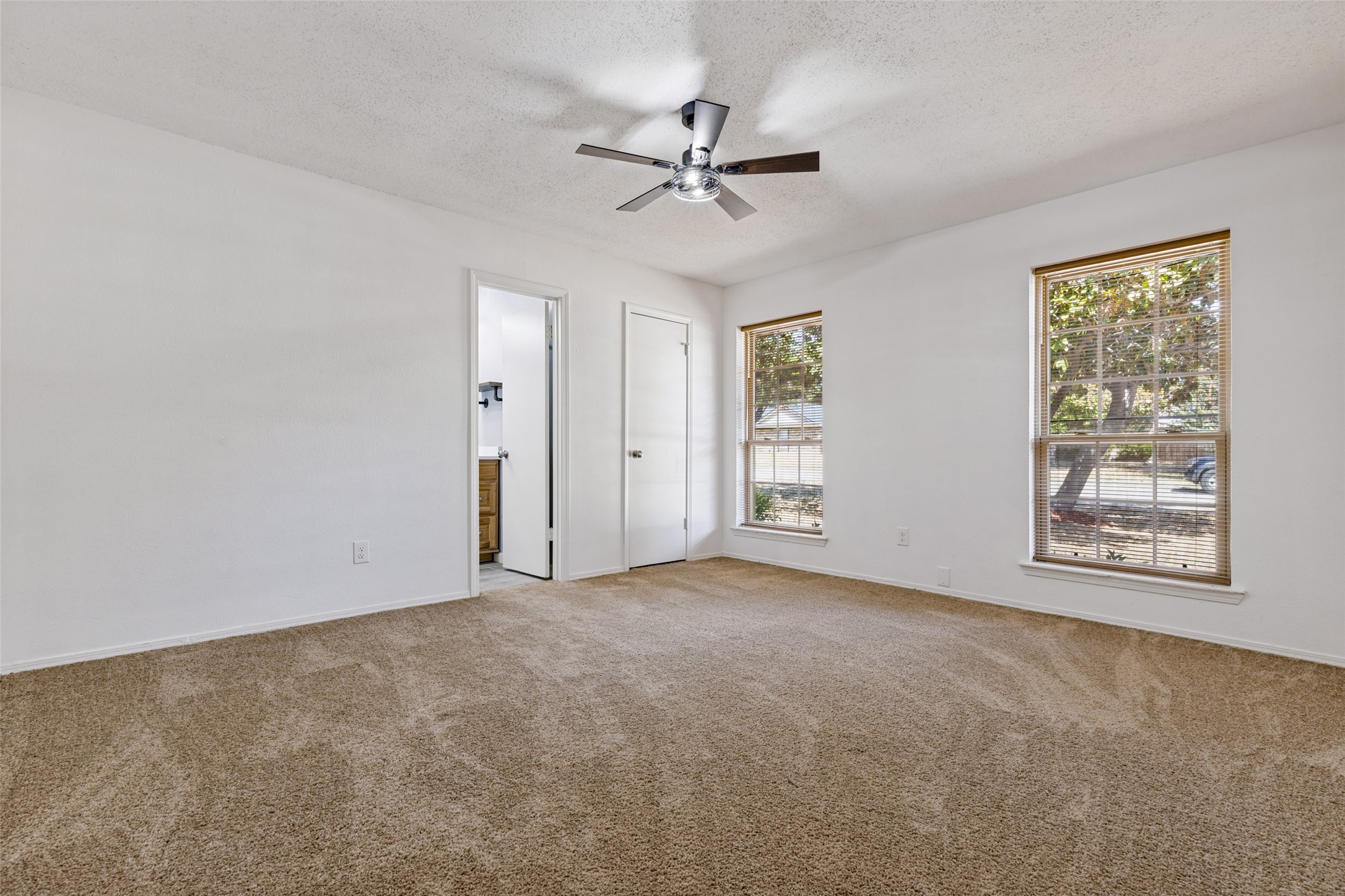 1519 Creekwood Lane