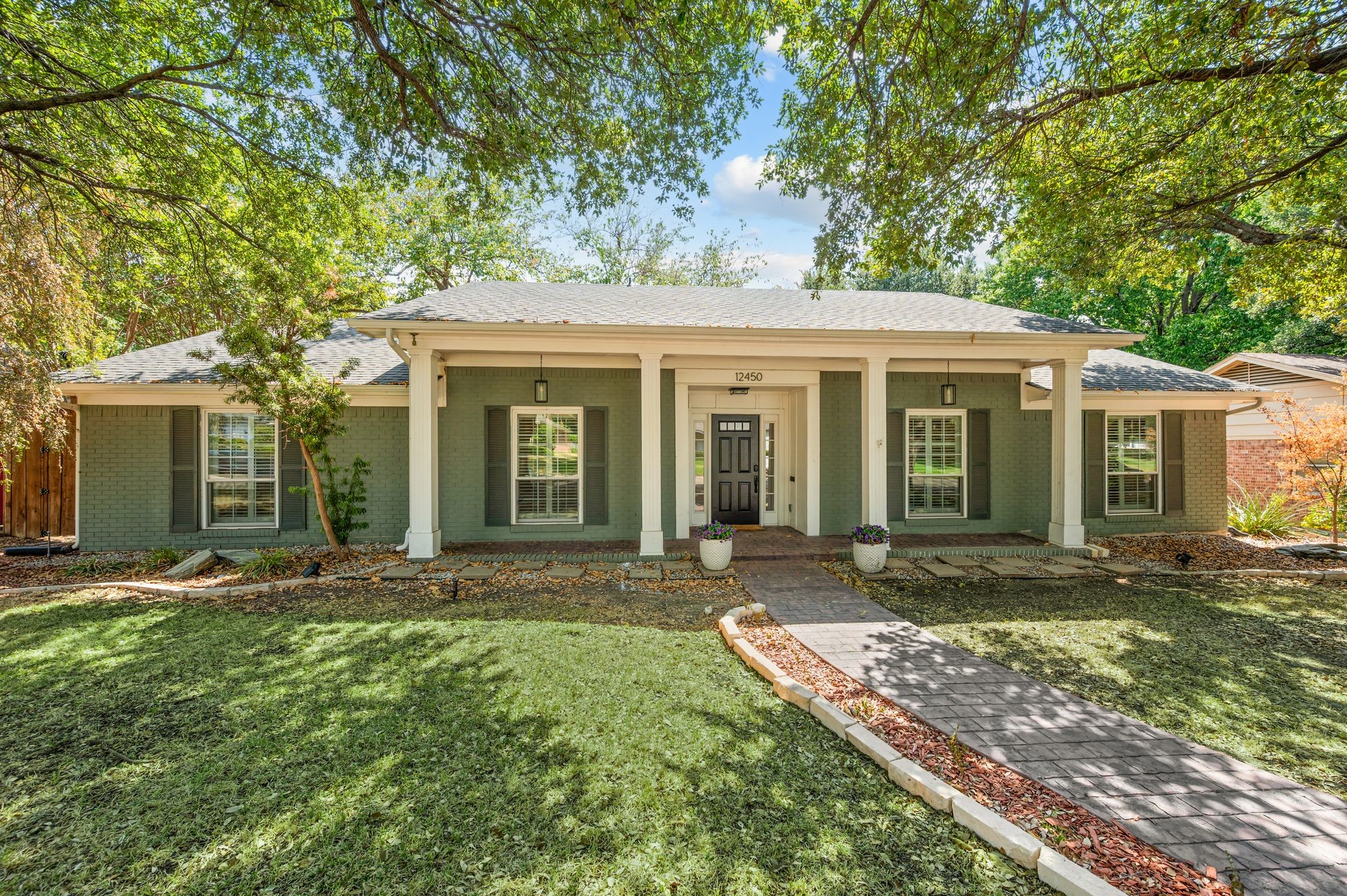 12450 Wood Manor Circle