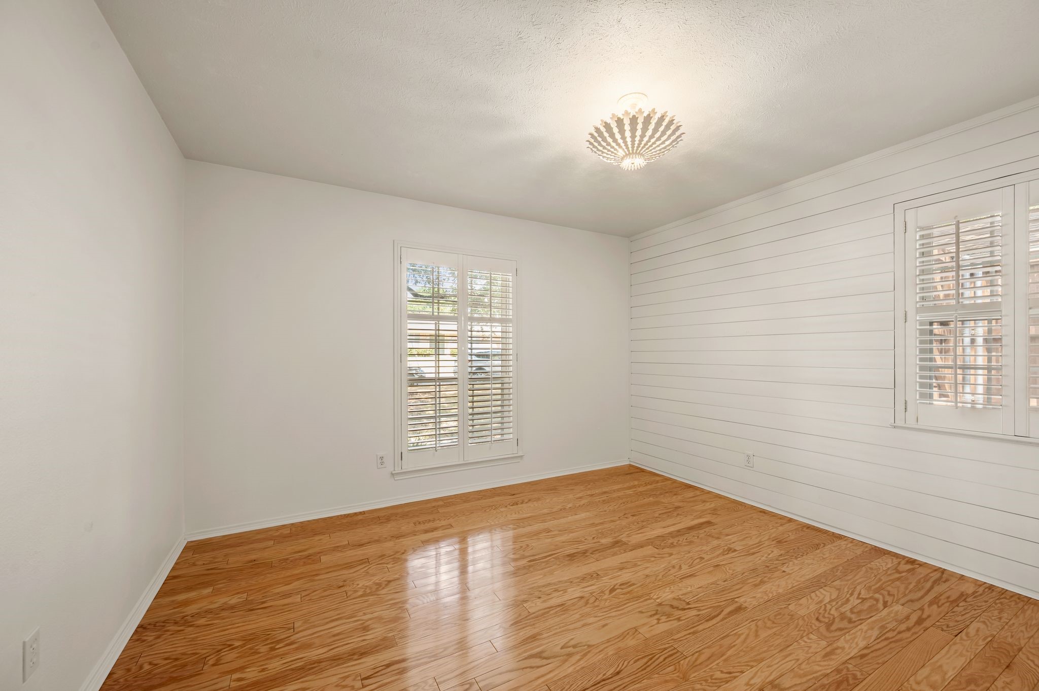 12450 Wood Manor Circle