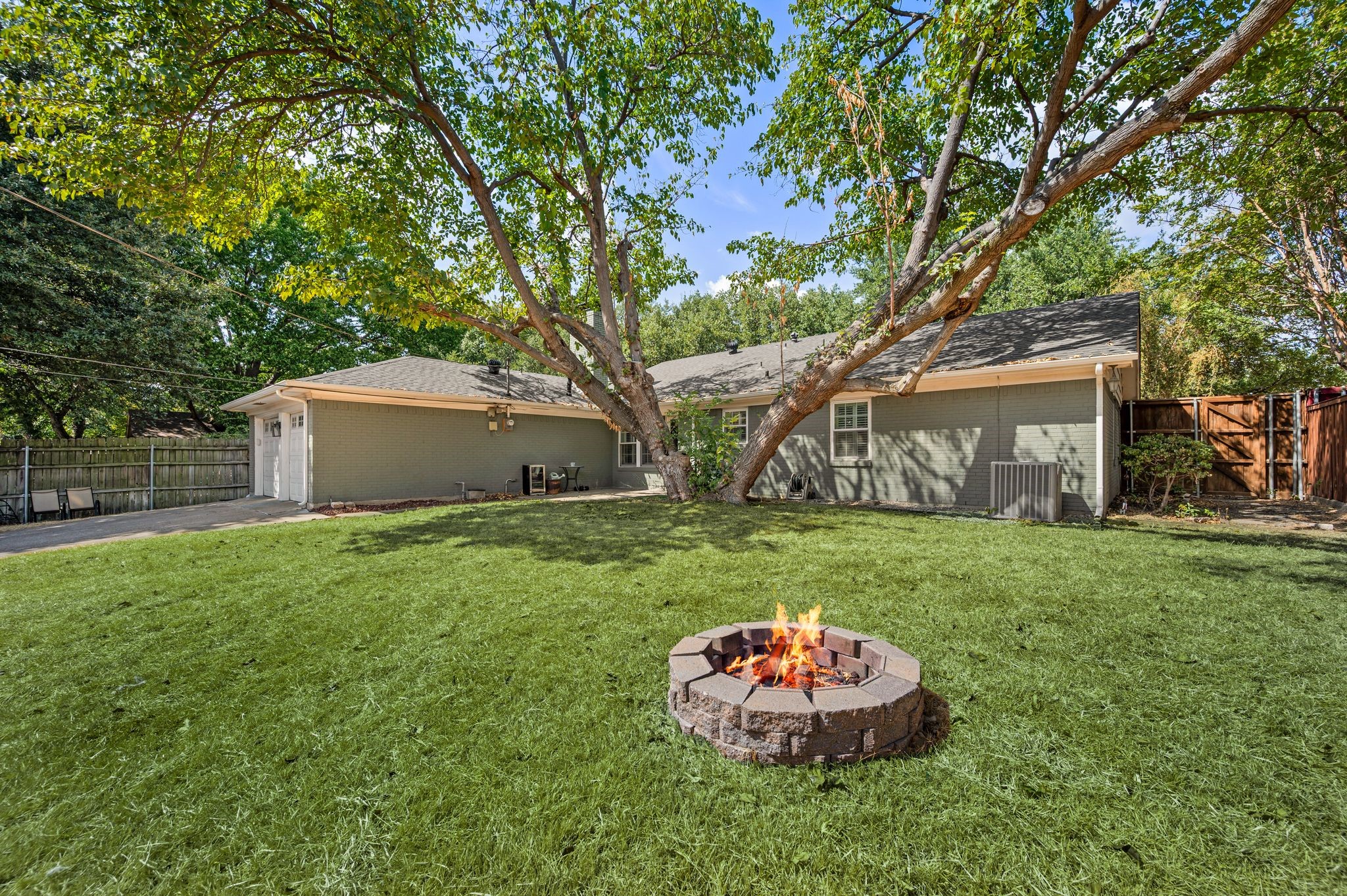 12450 Wood Manor Circle