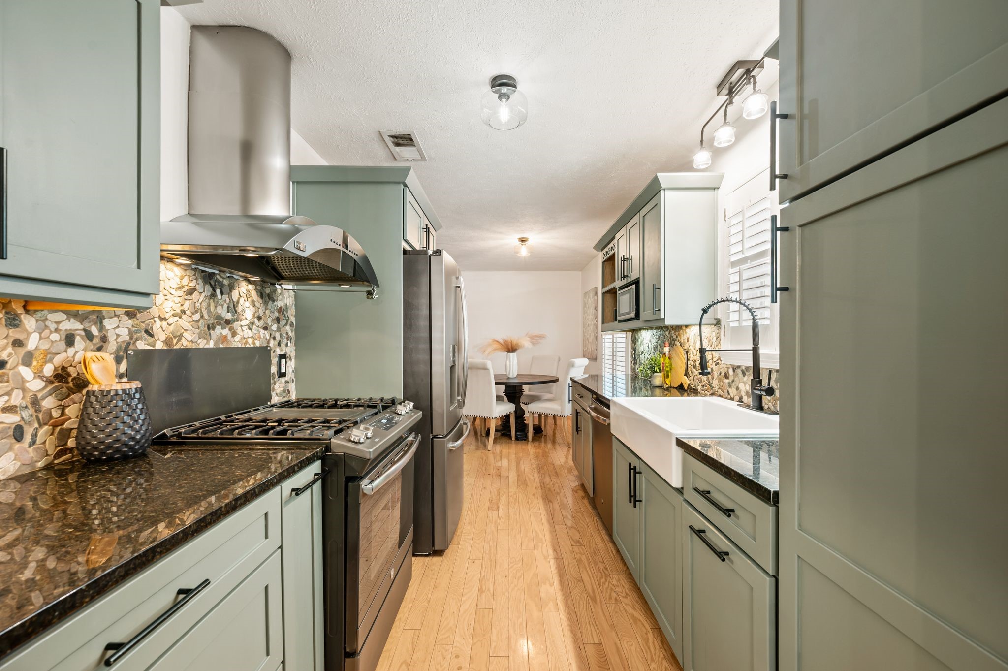 12450 Wood Manor Circle