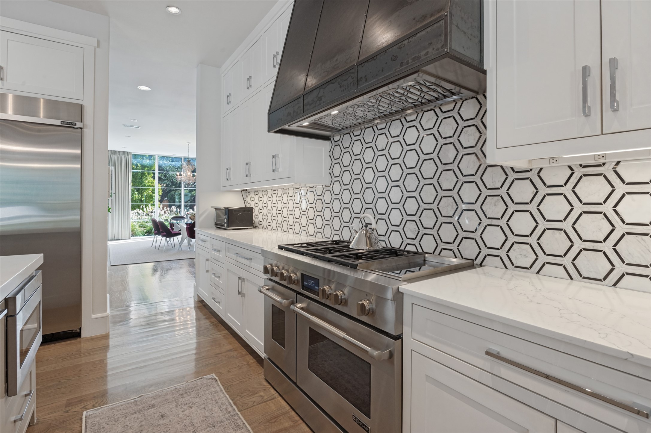 4447 Alta Vista Lane