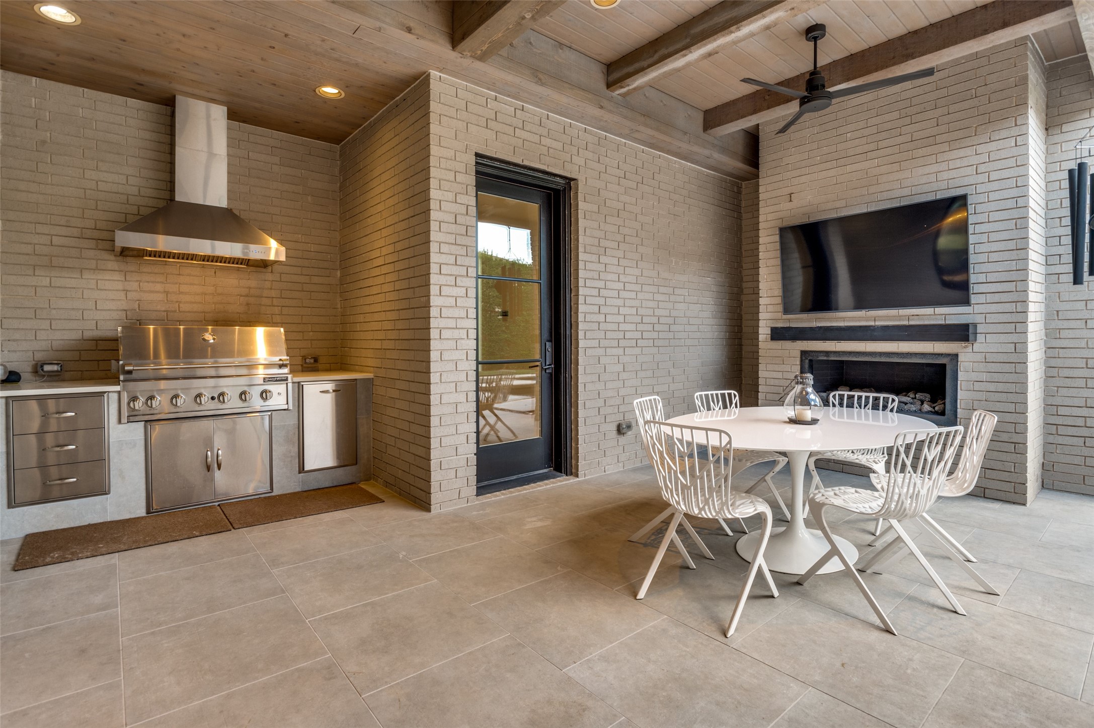 4447 Alta Vista Lane