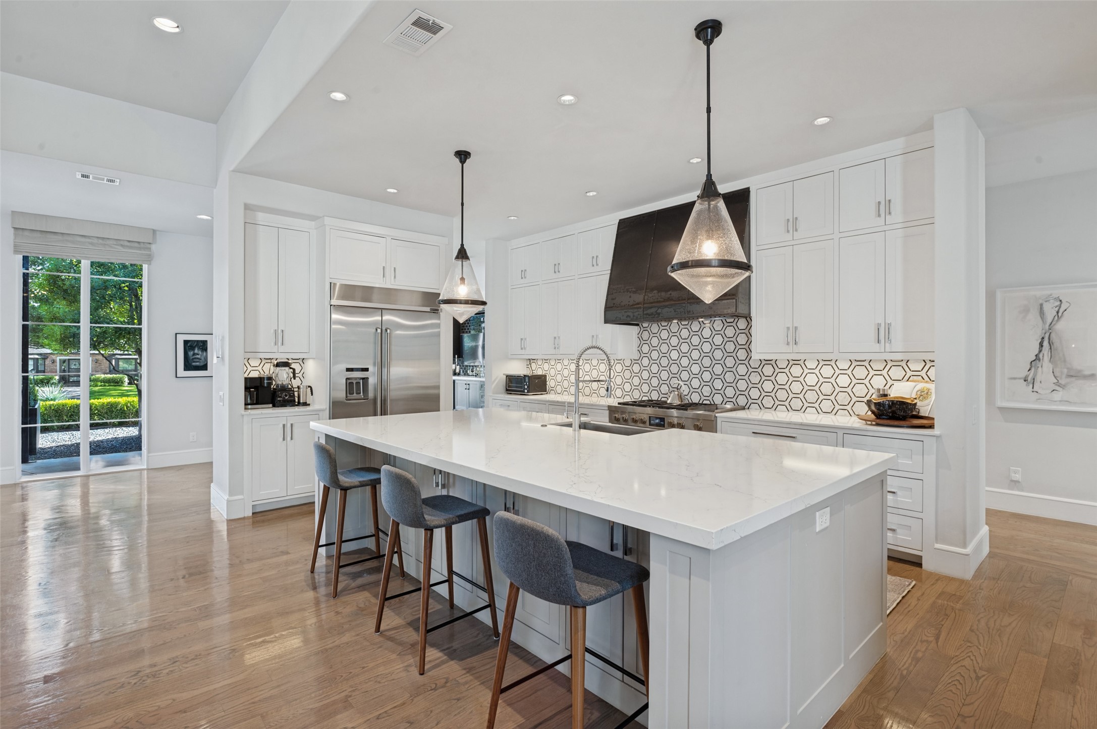 4447 Alta Vista Lane