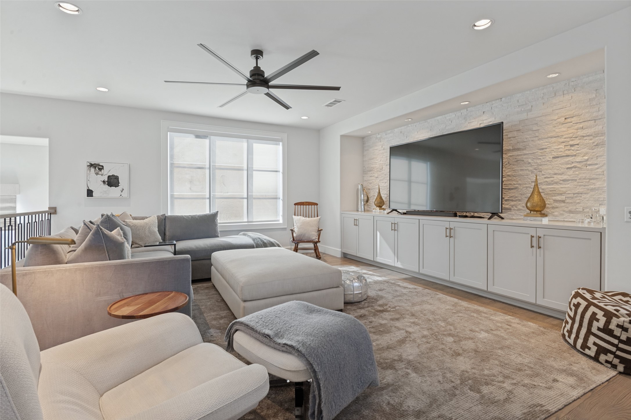 4447 Alta Vista Lane