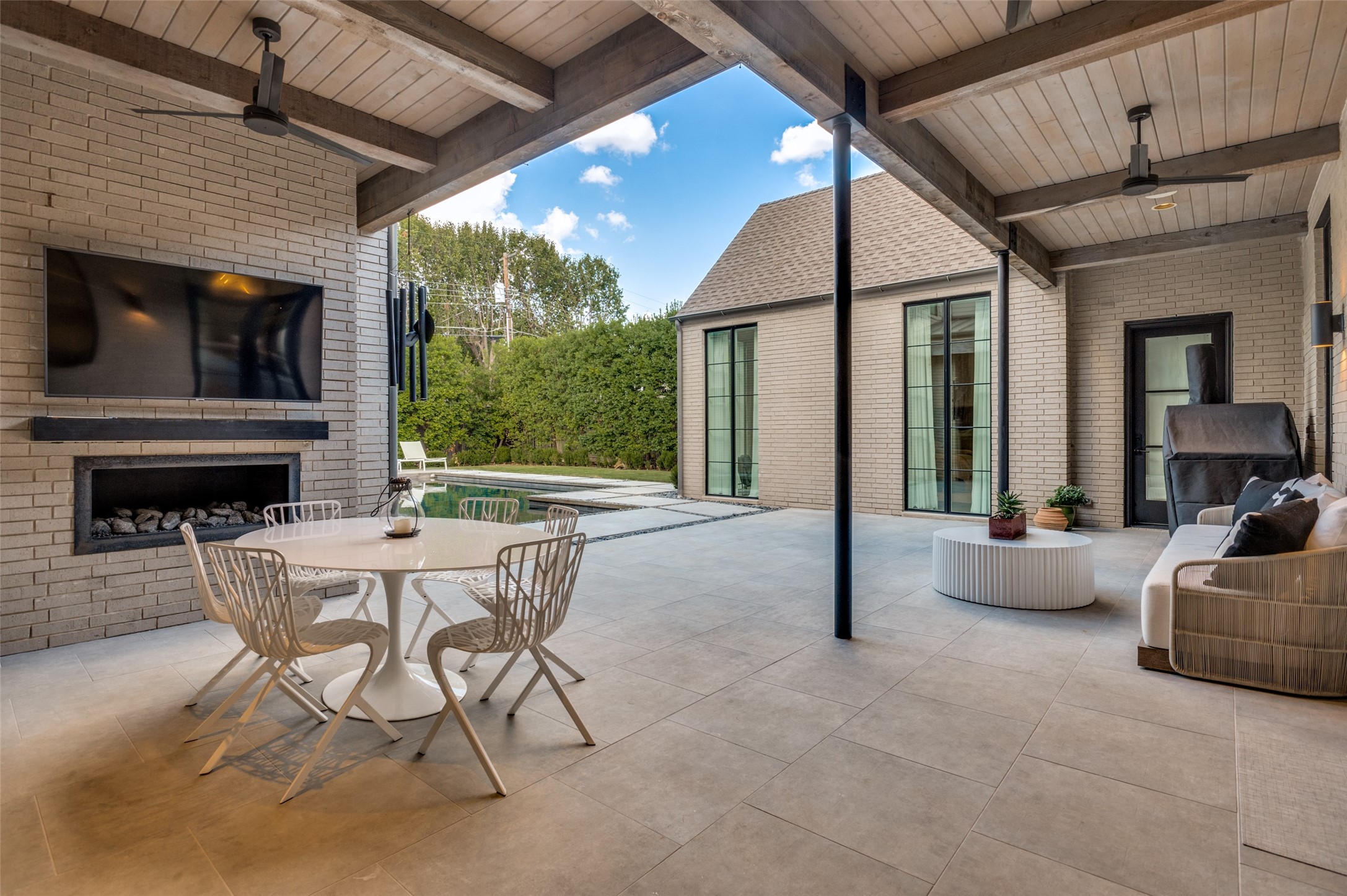 4447 Alta Vista Lane