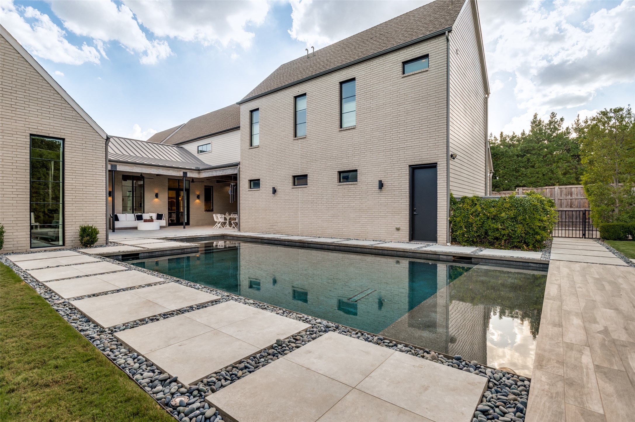4447 Alta Vista Lane