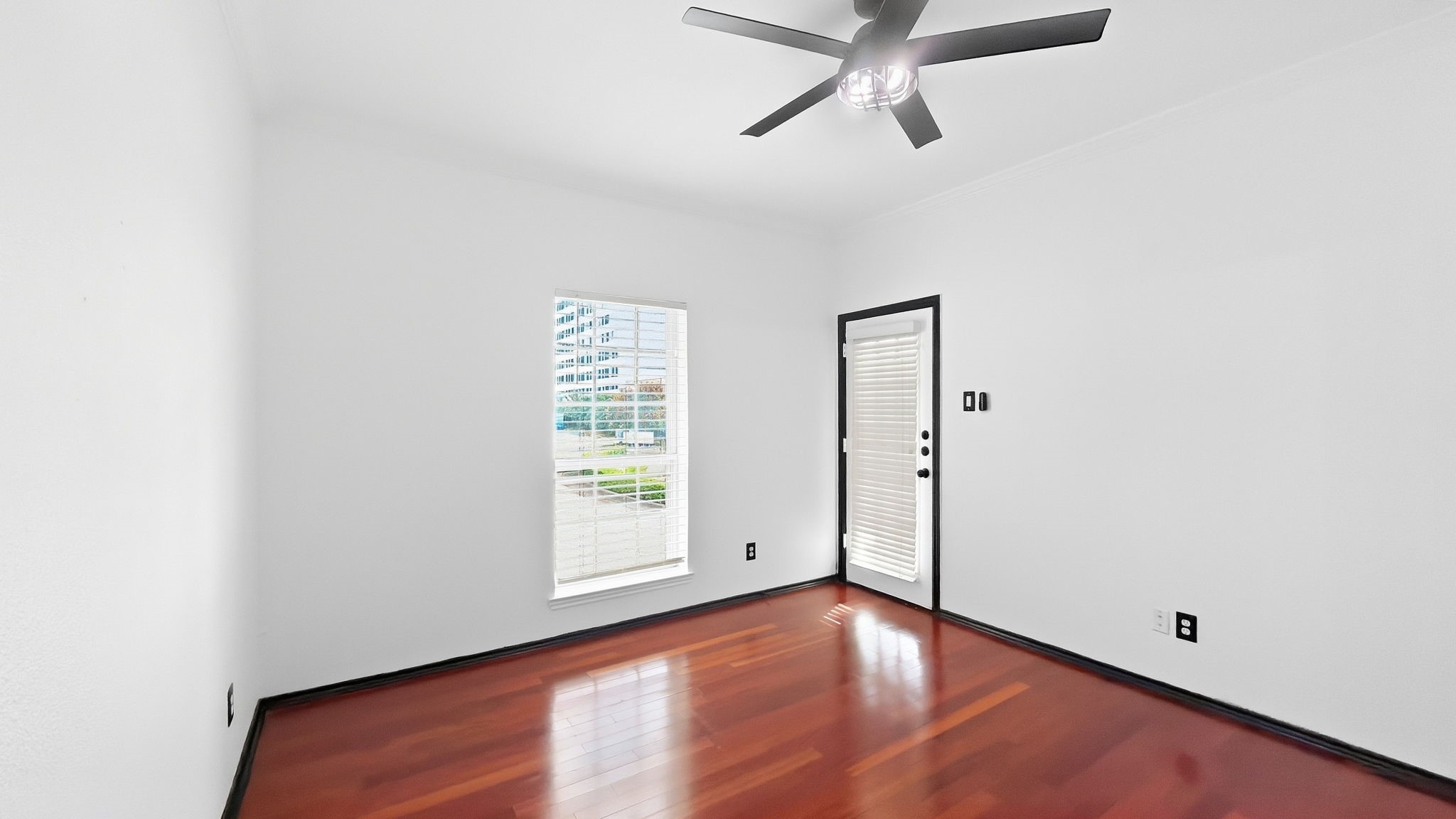 1700 Amelia Court 126