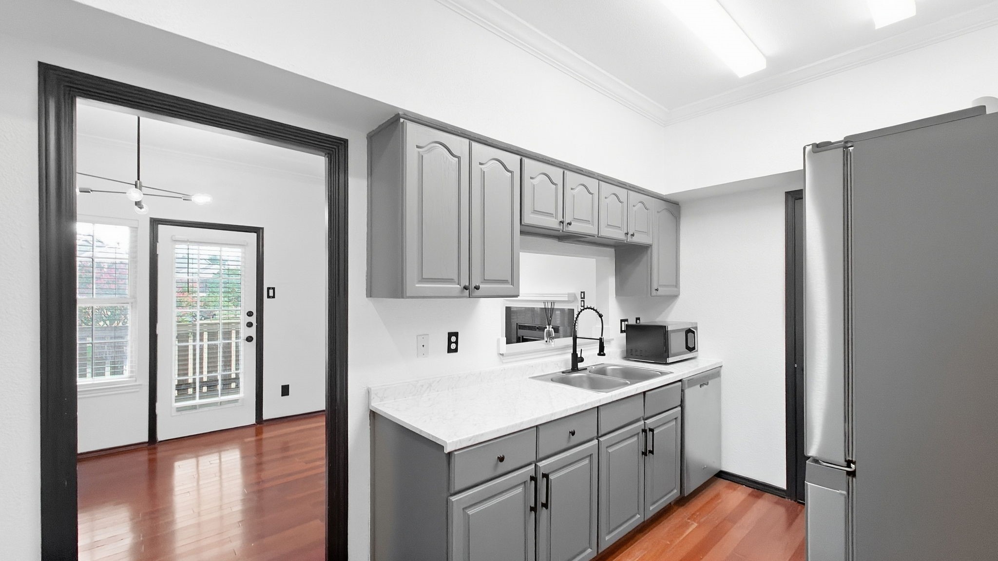 1700 Amelia Court 126
