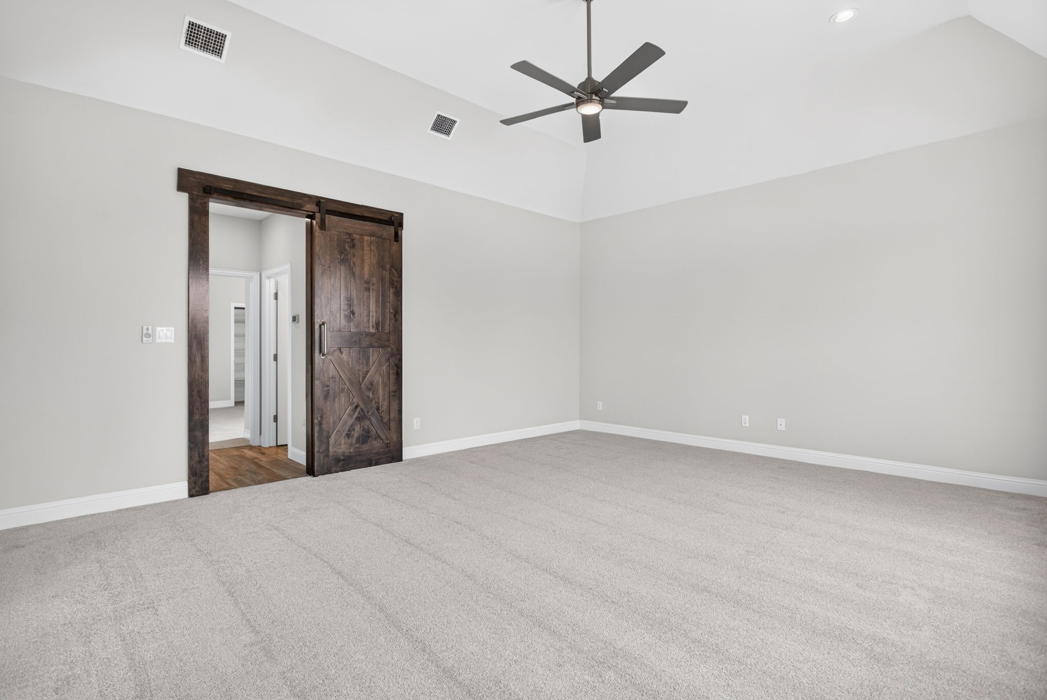1009 Tobey Court