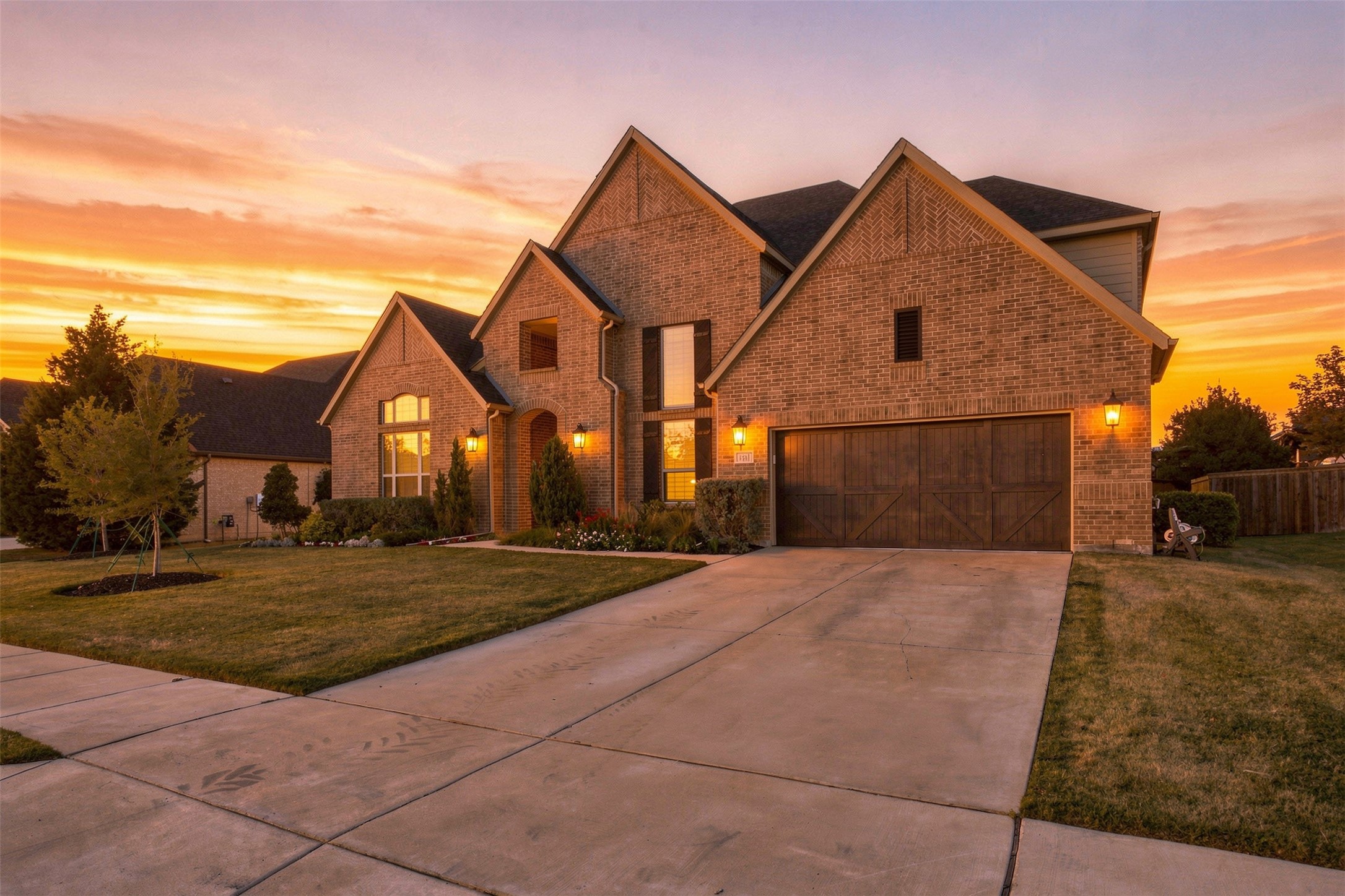 1611 Chisholm Trail