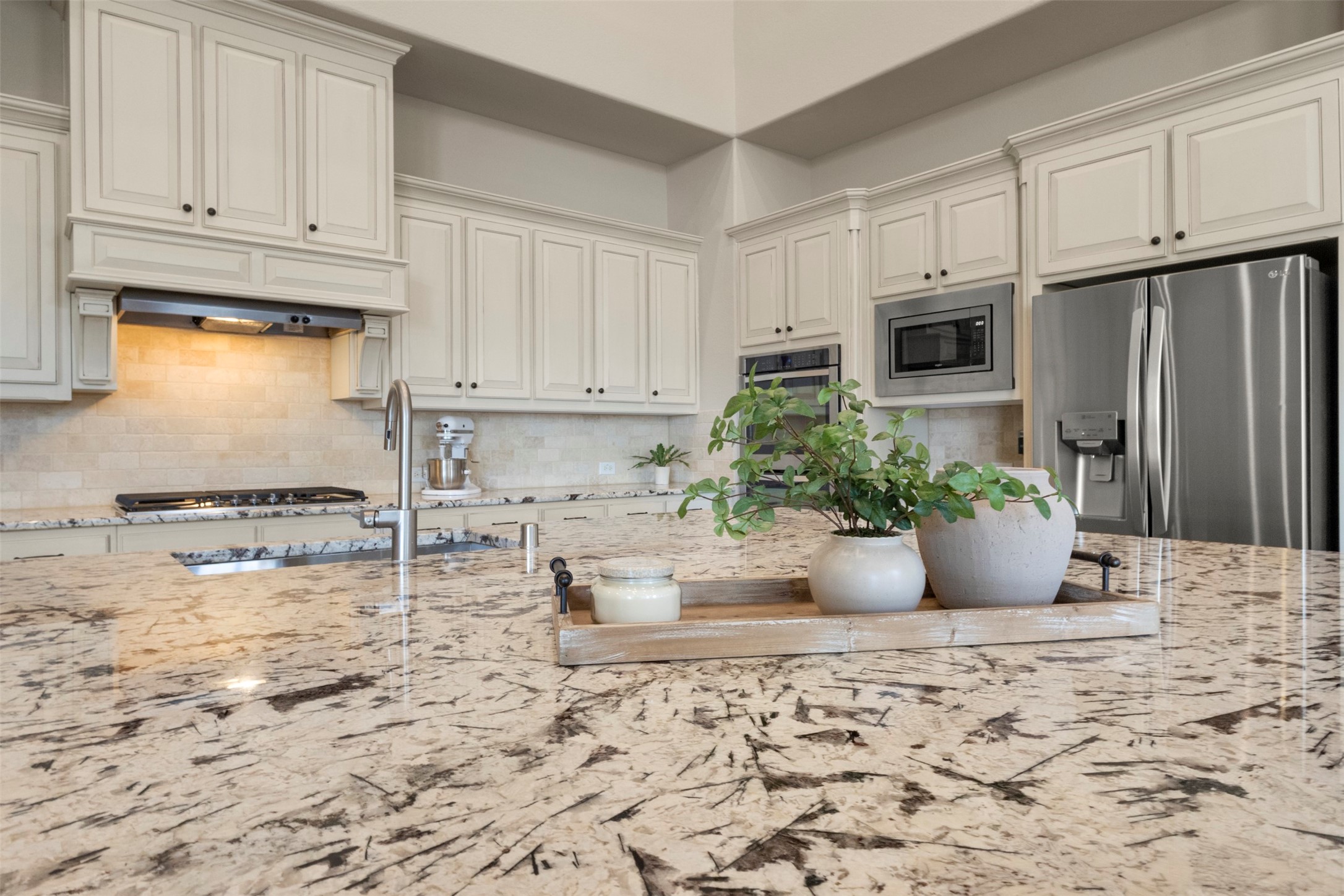 1611 Chisholm Trail