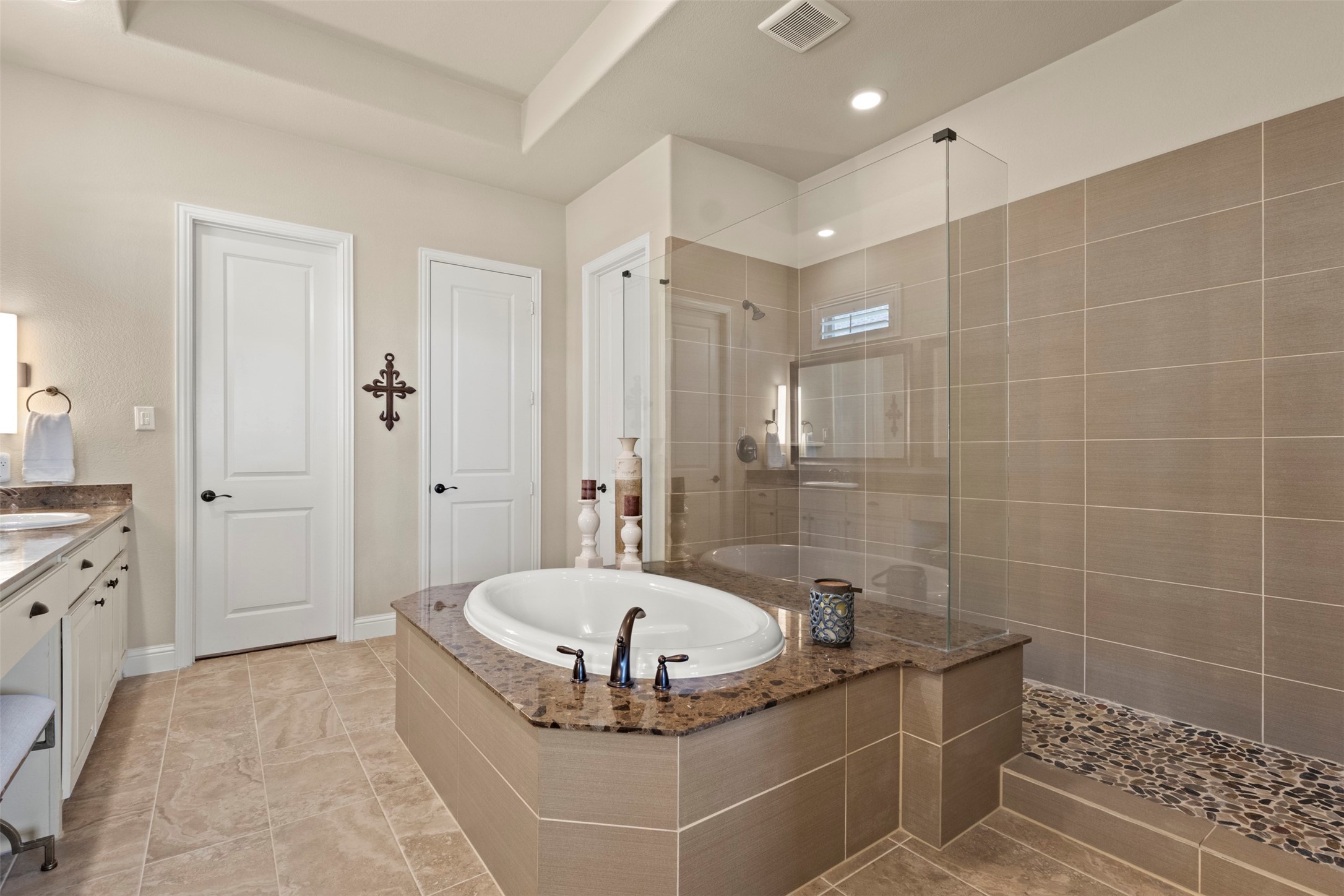 1611 Chisholm Trail