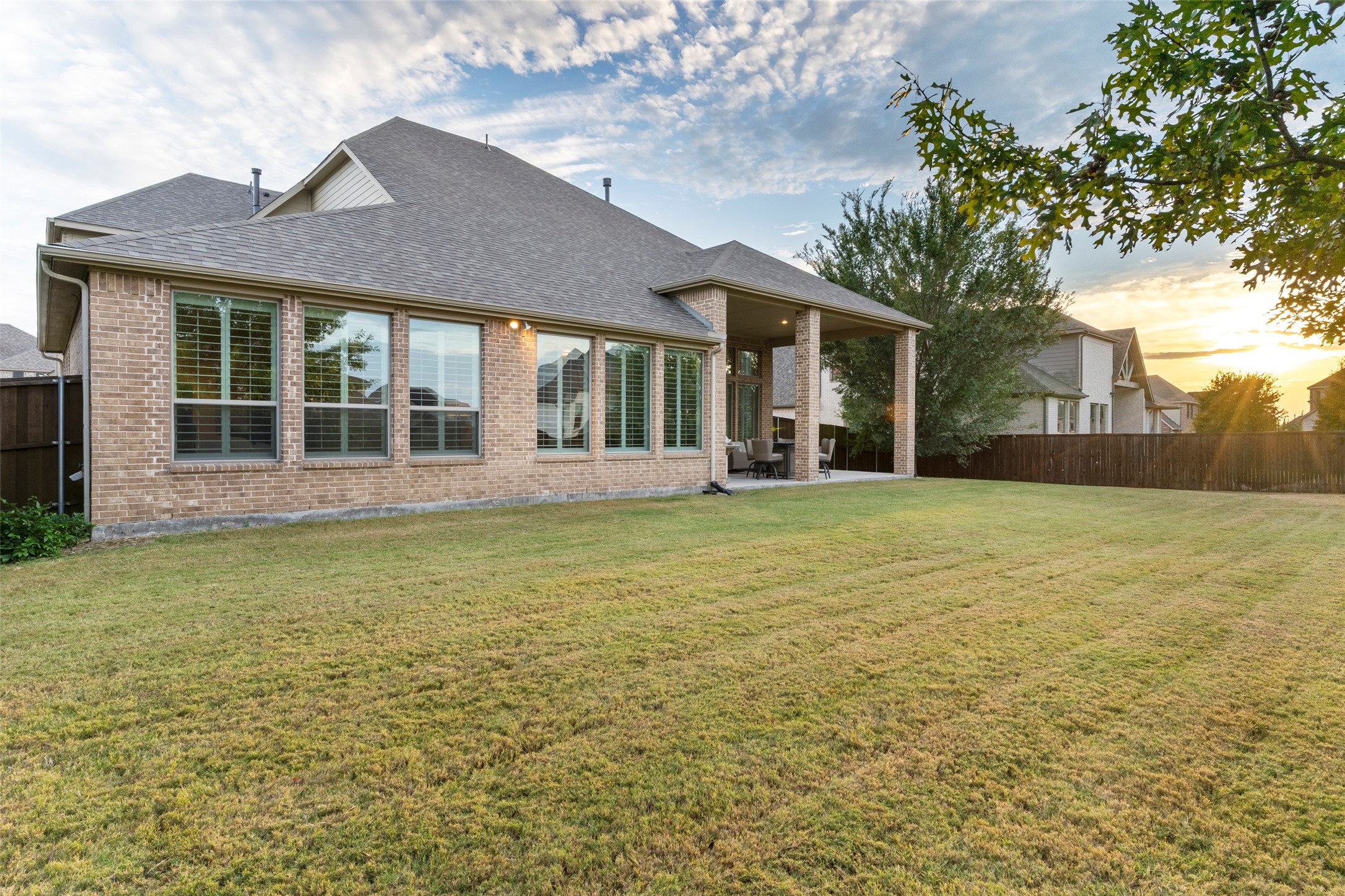 1611 Chisholm Trail