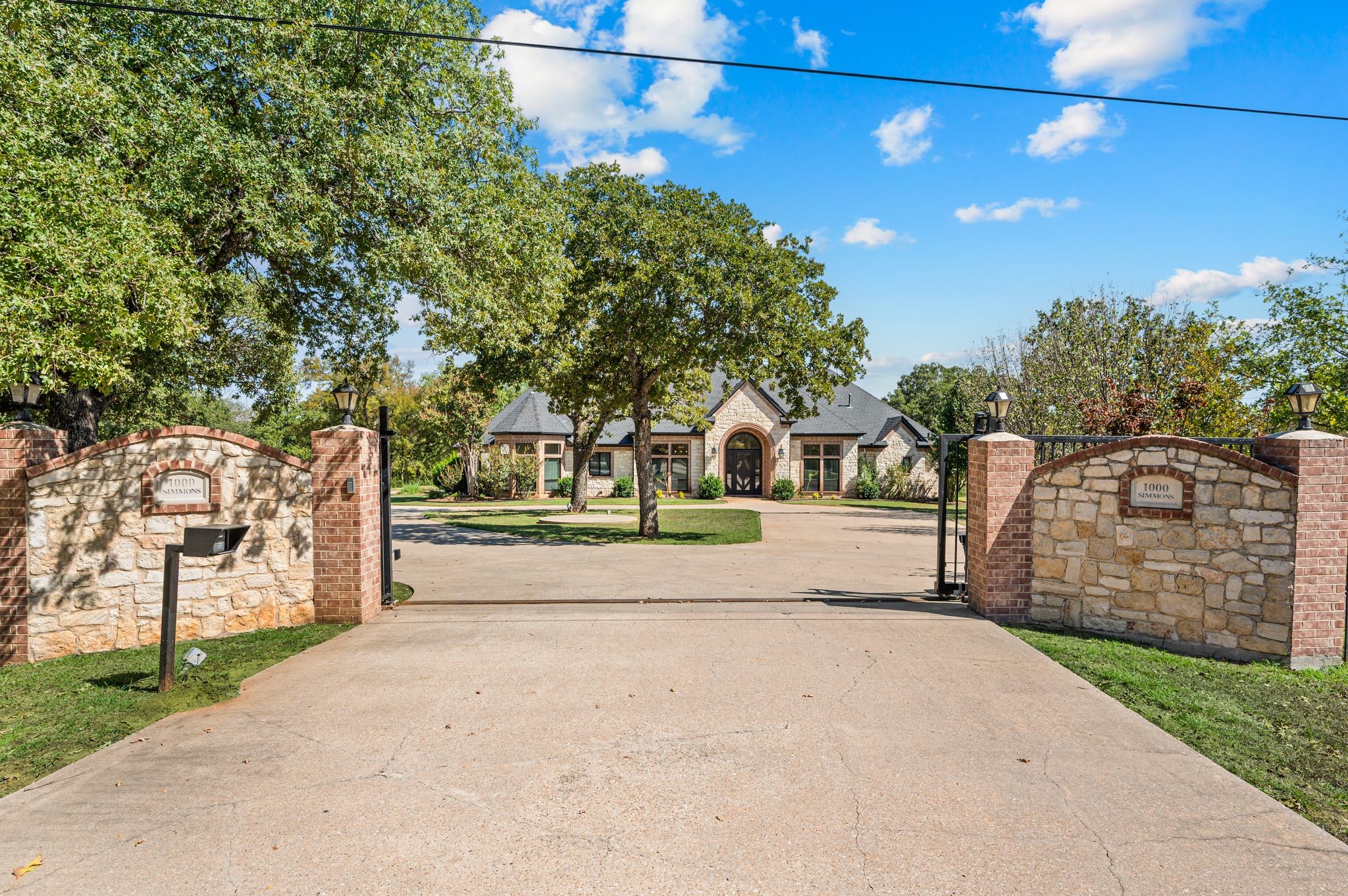 1000 Simmons Road
